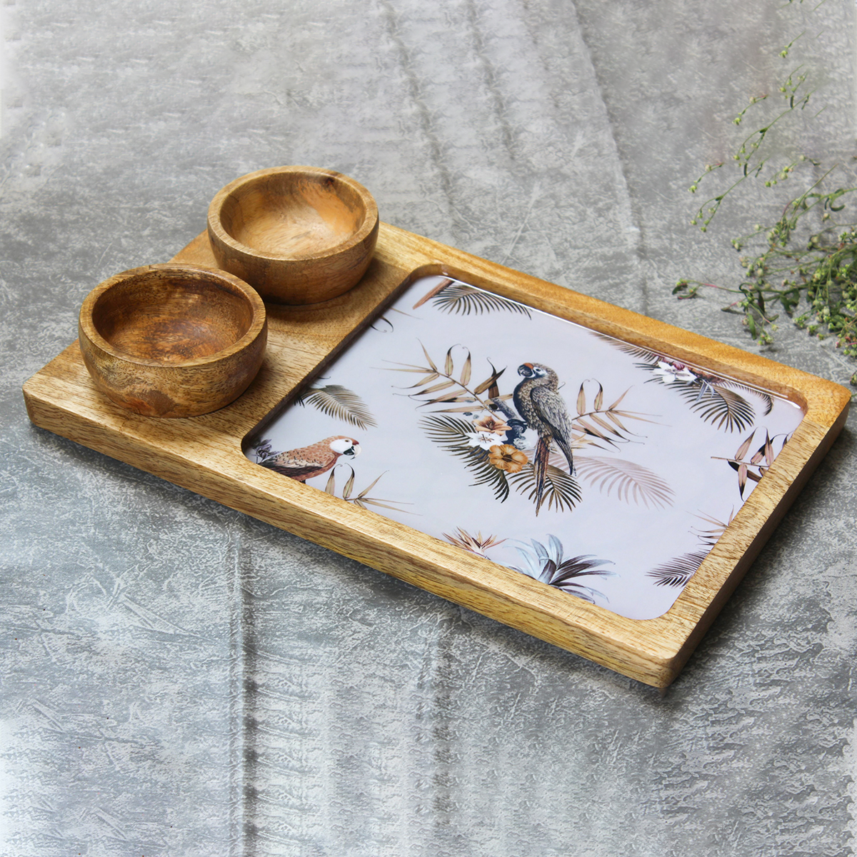 Macaw Tropical Mocha Mangowood Platter with 2 Bowls