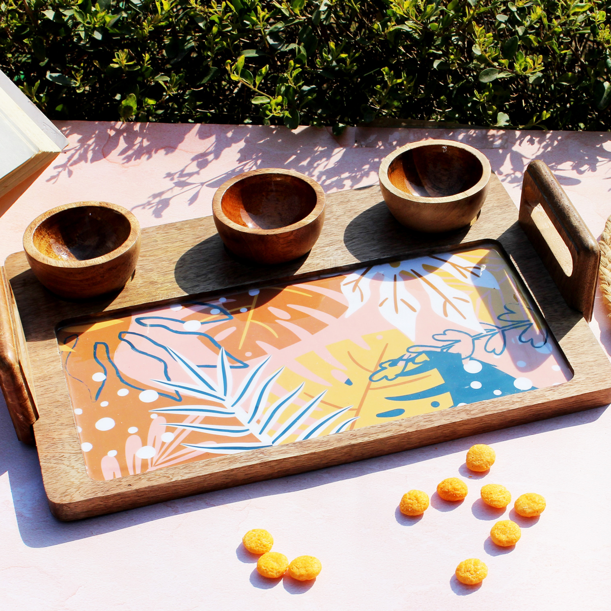 LeafyLuxe Serveware with Dip Bowls