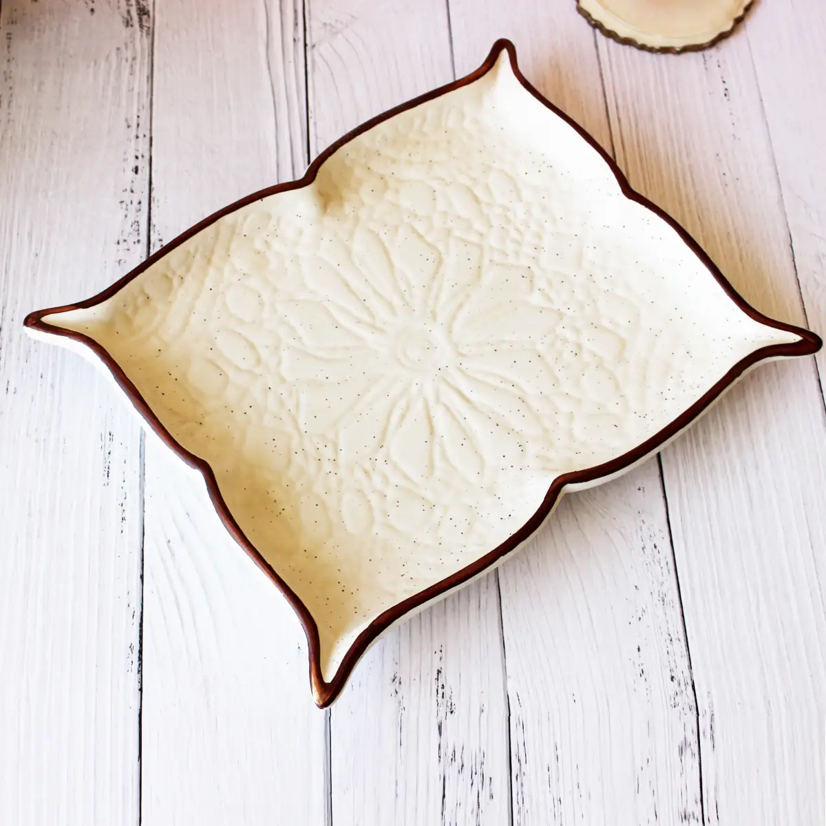 Creamy Brew Embossed Recto Platter