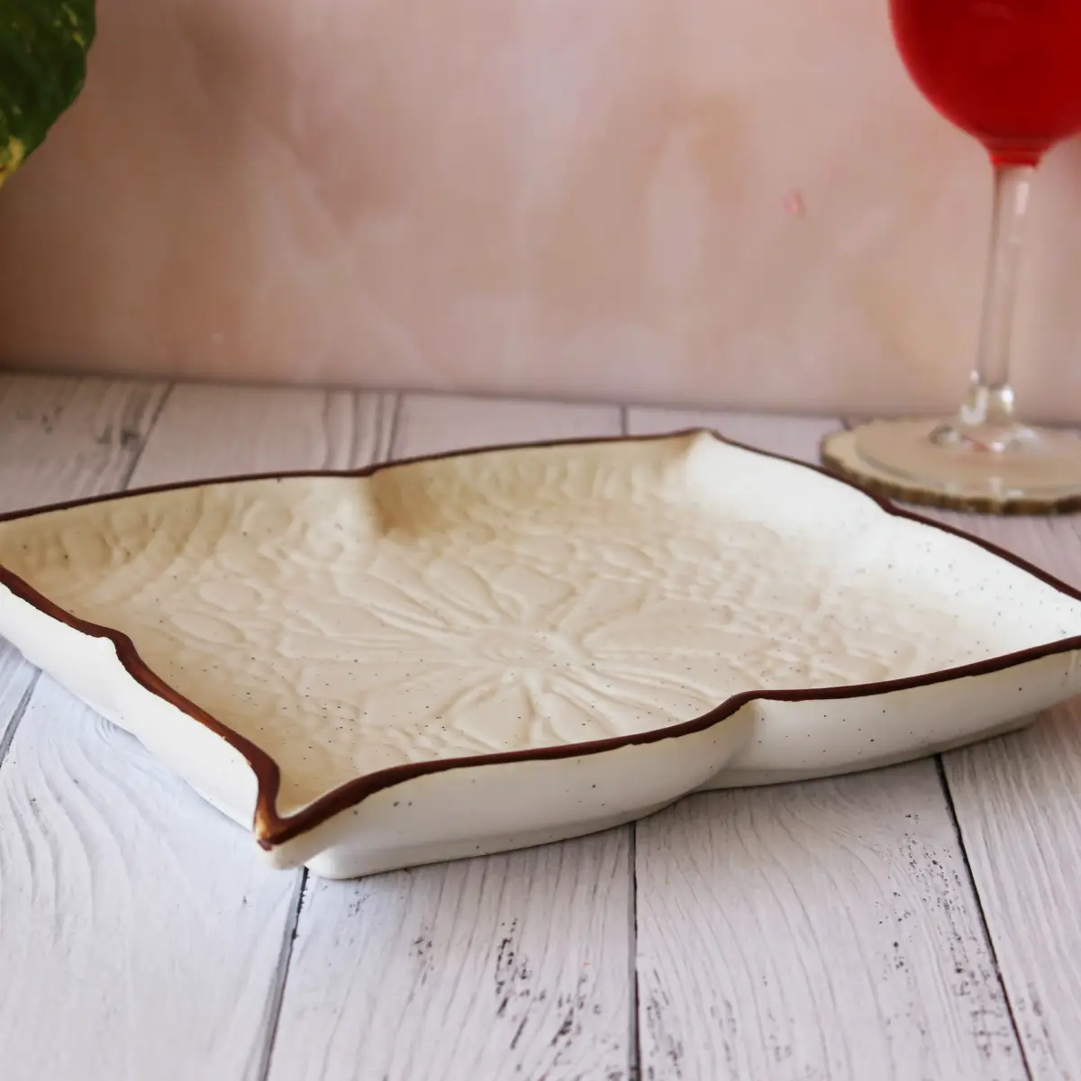 Creamy Brew Embossed Recto Platter