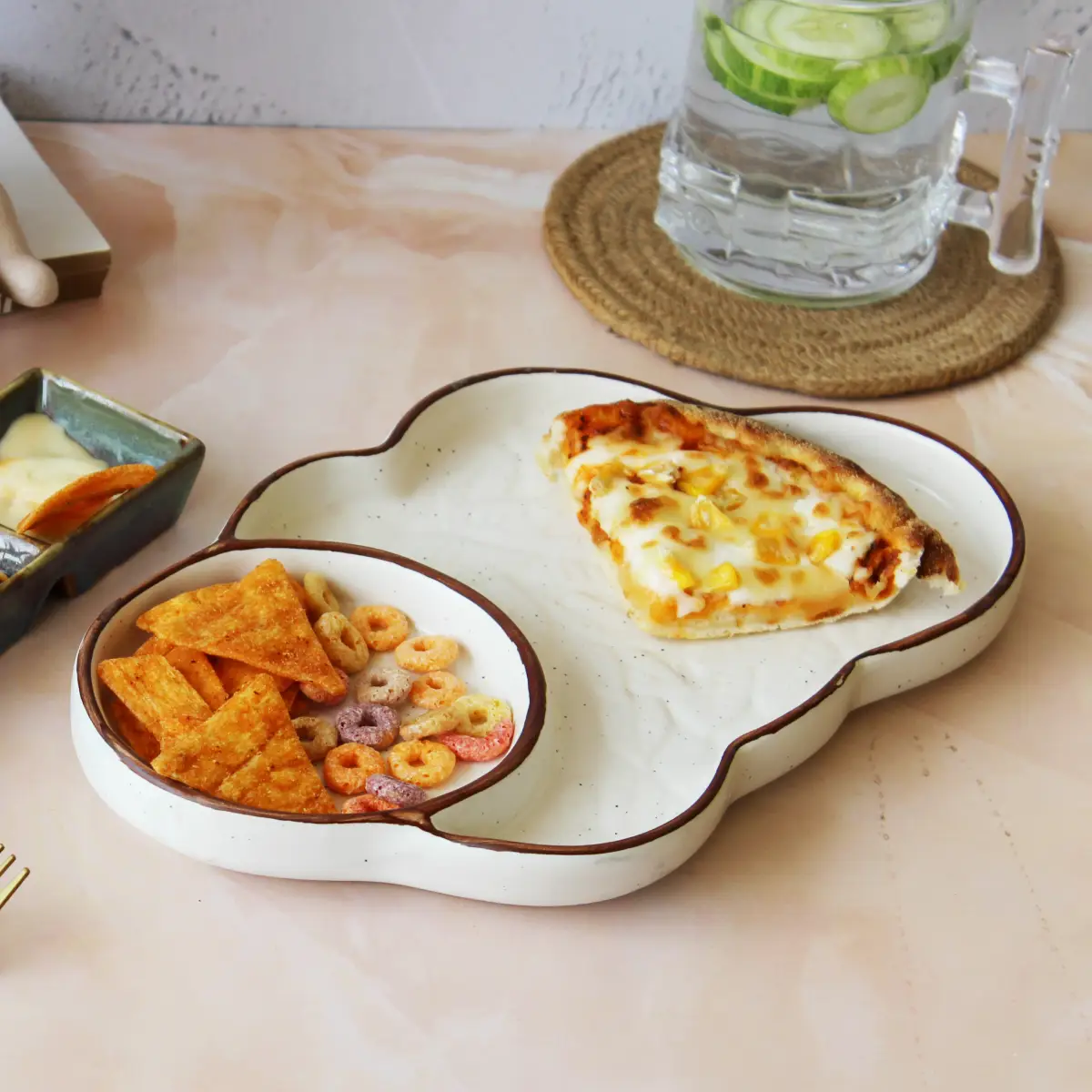 Creamy Brew Embossed Cloud Chip & Dip Platter