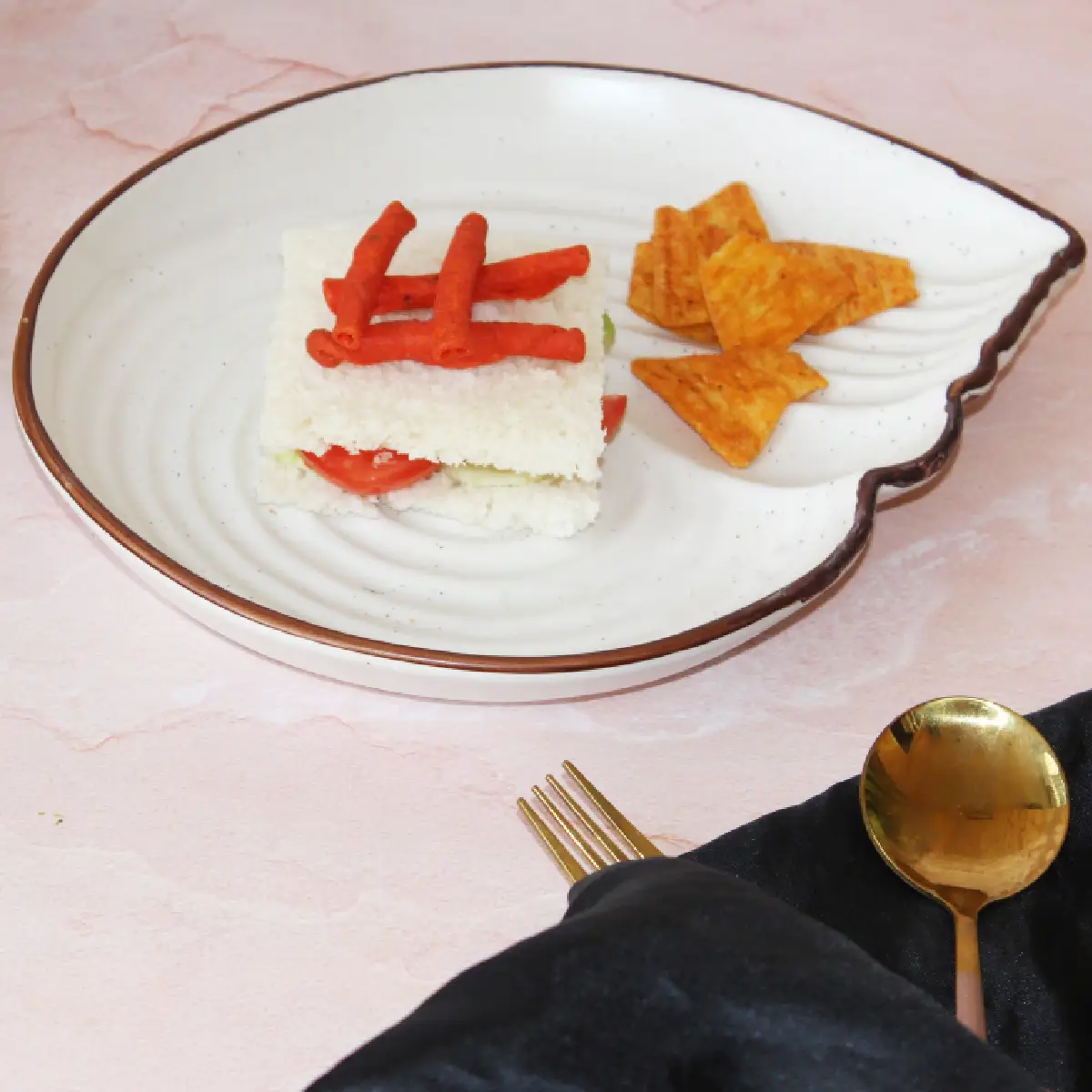 Creamy Brew Sea-Shell Platter