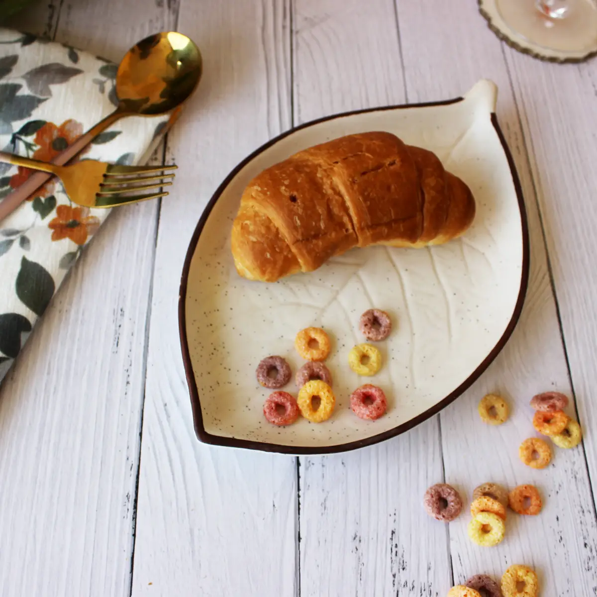 Creamy Brew Whimsy Leafy Platter