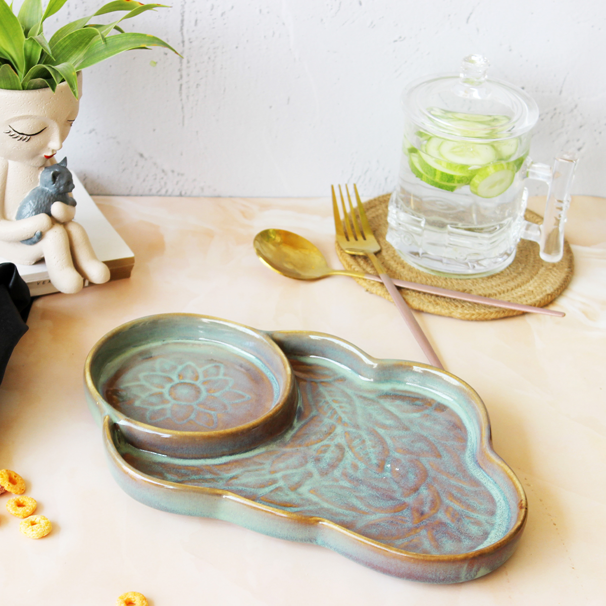 Forest Fusion Embossed Cloud Chip & Dip Platter