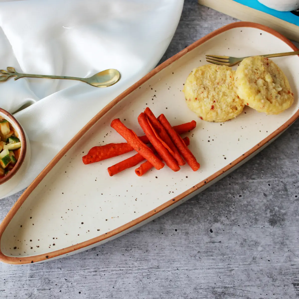 Creamy Brew Boat Shape Platter