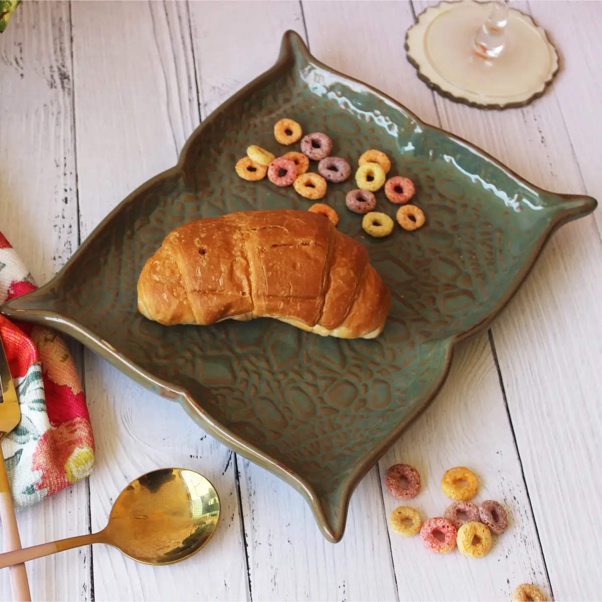 Forest Fusion Embossed Recto Platter