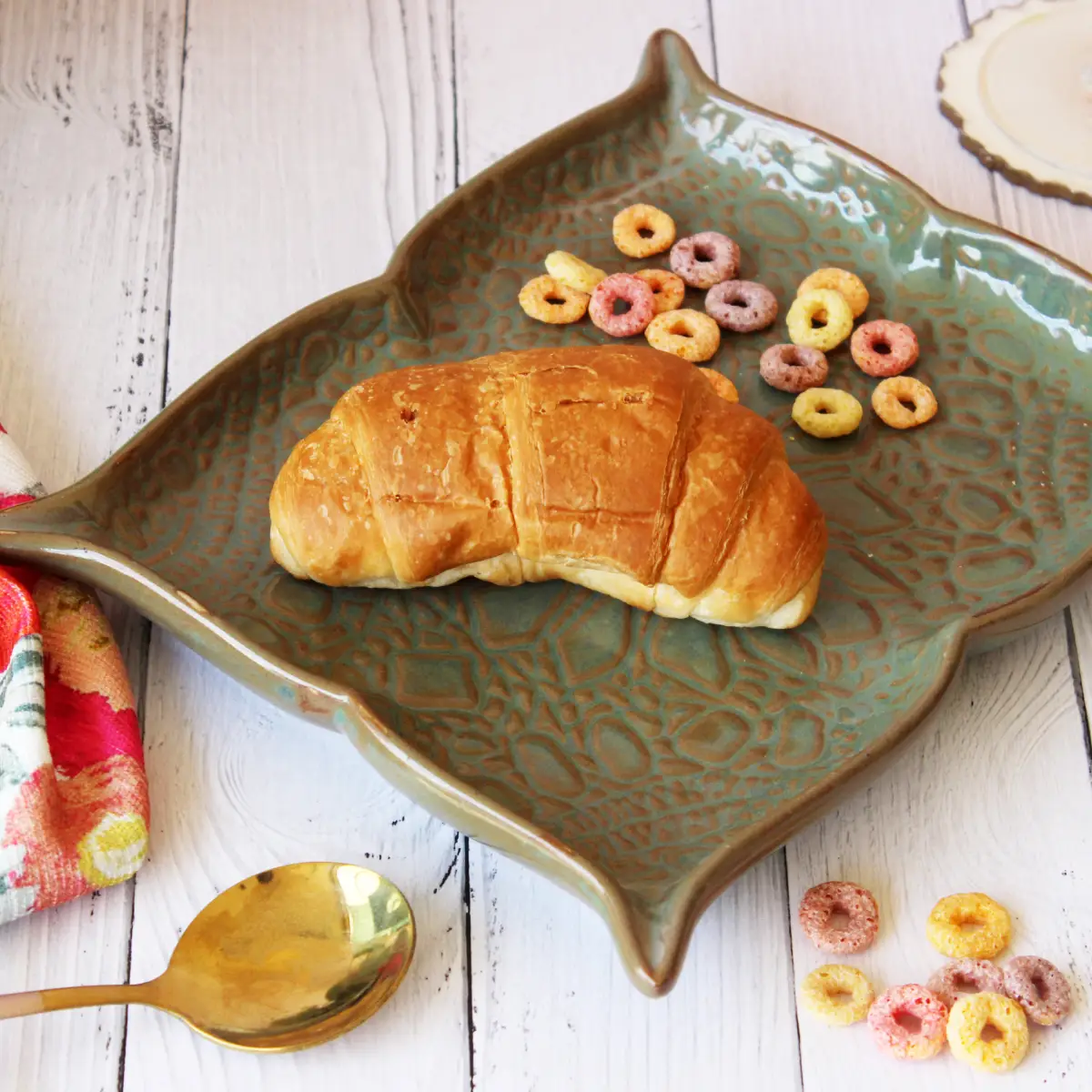 Forest Fusion Embossed Recto Platter