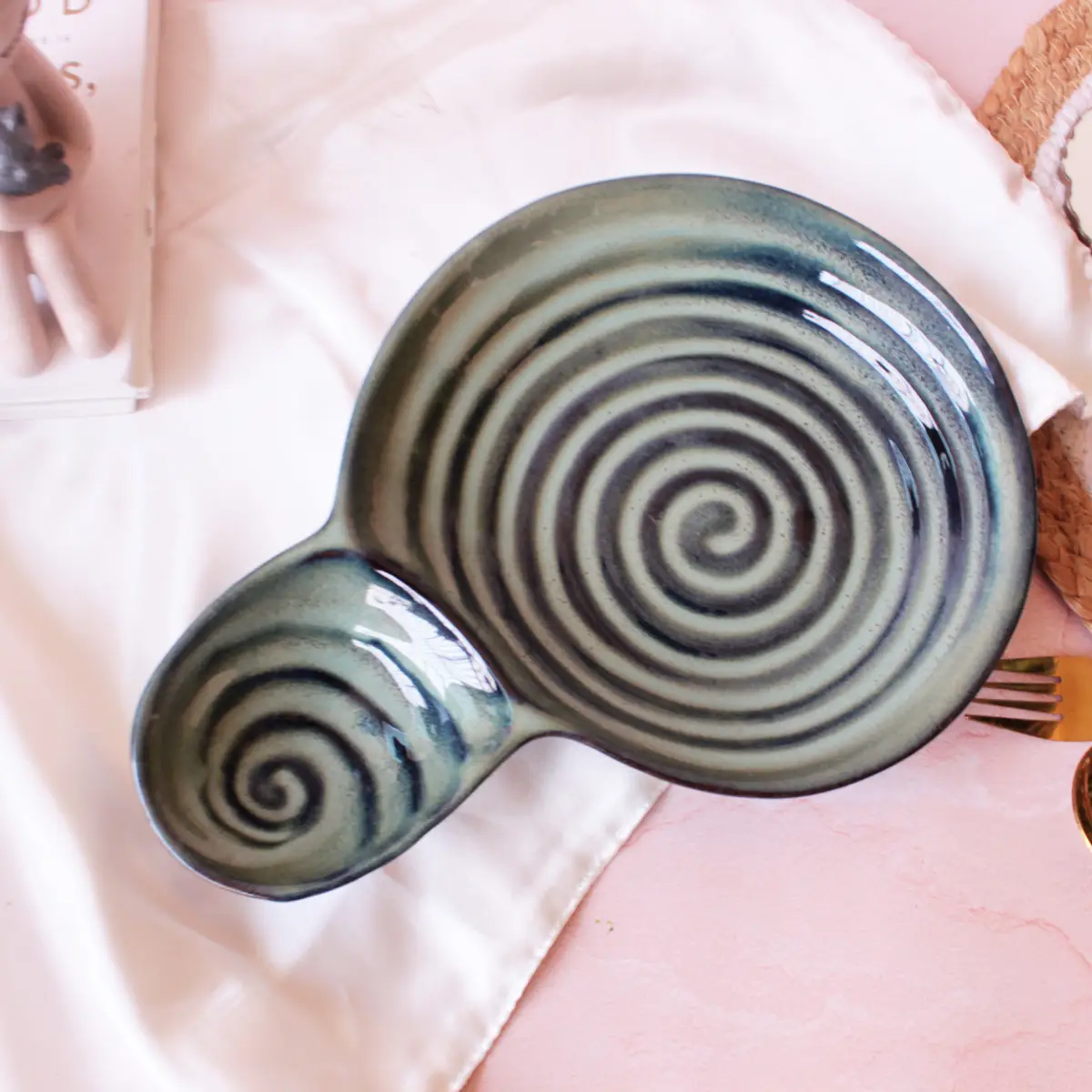 Forest Fusion Spiral Crunch Dip Platter