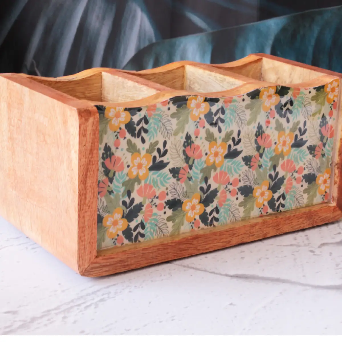 Sunnyside Gardenia Mangowood Cutlery Holder