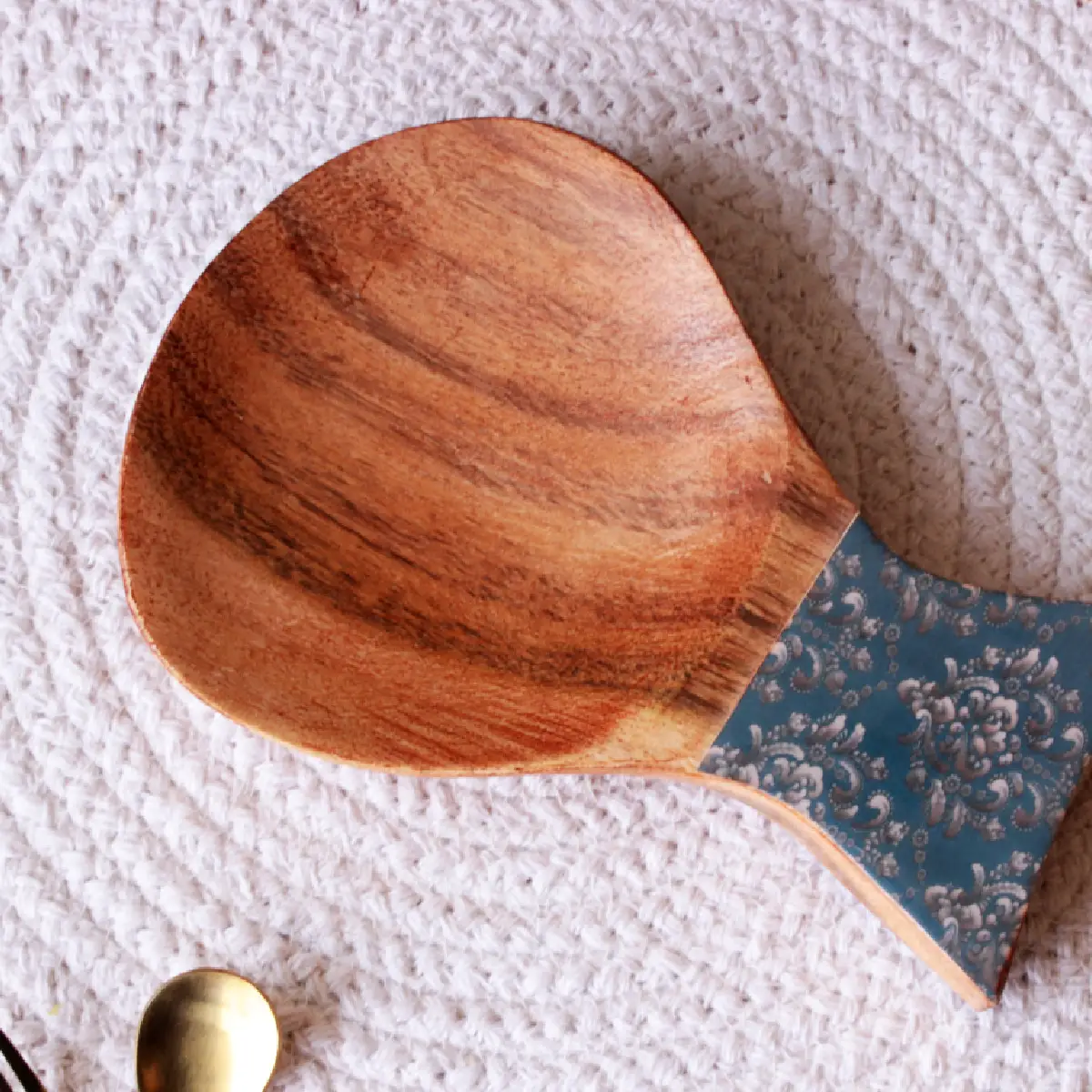 Azure Serenity Mangowood Spoon Rester