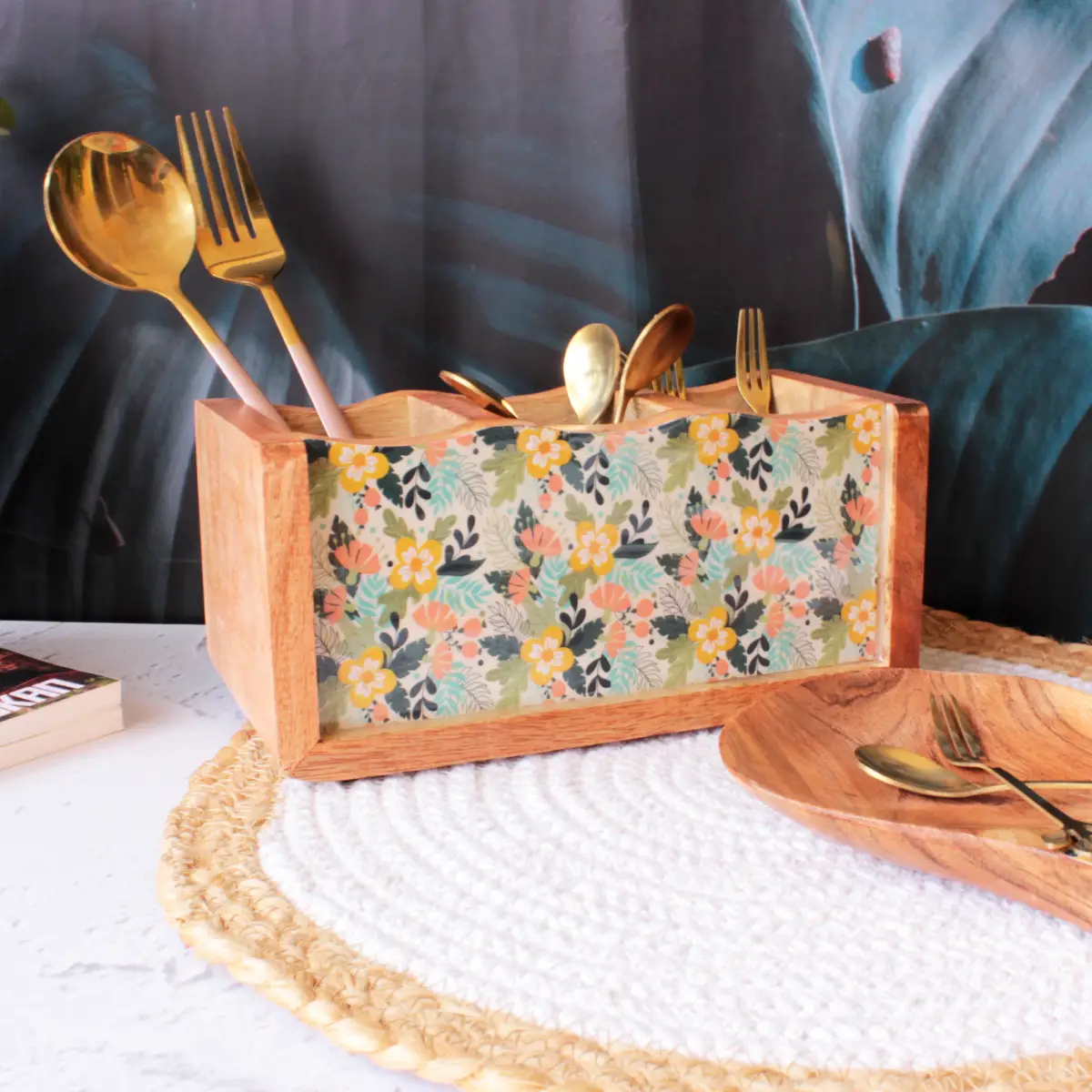 Sunnyside Gardenia Mangowood Cutlery Holder