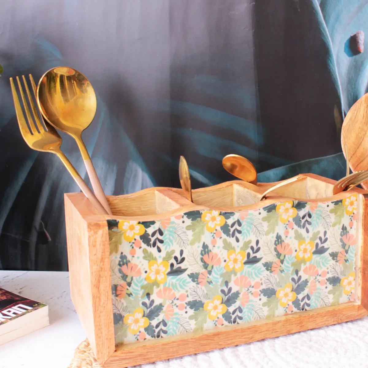 Sunnyside Gardenia Mangowood Cutlery Holder