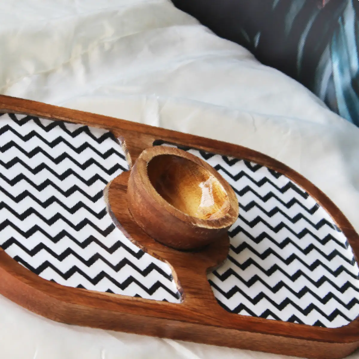 GeoChic Zigzag Mangowood Oval Plate with Dip Bowl