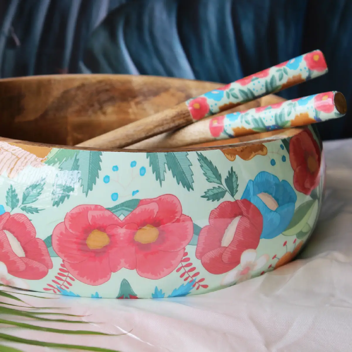 Pastel Paradise Mangowood Big Salad Bowl with 2 Servers