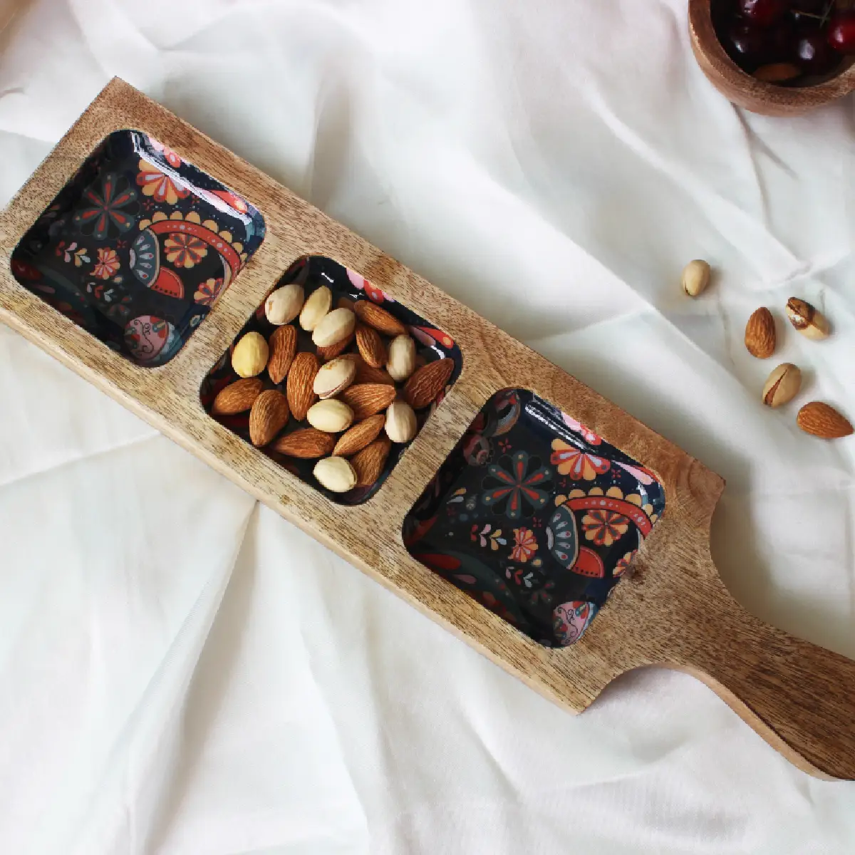 Dewdrop Paisley Petals 3 Compartment Bat Server Tray