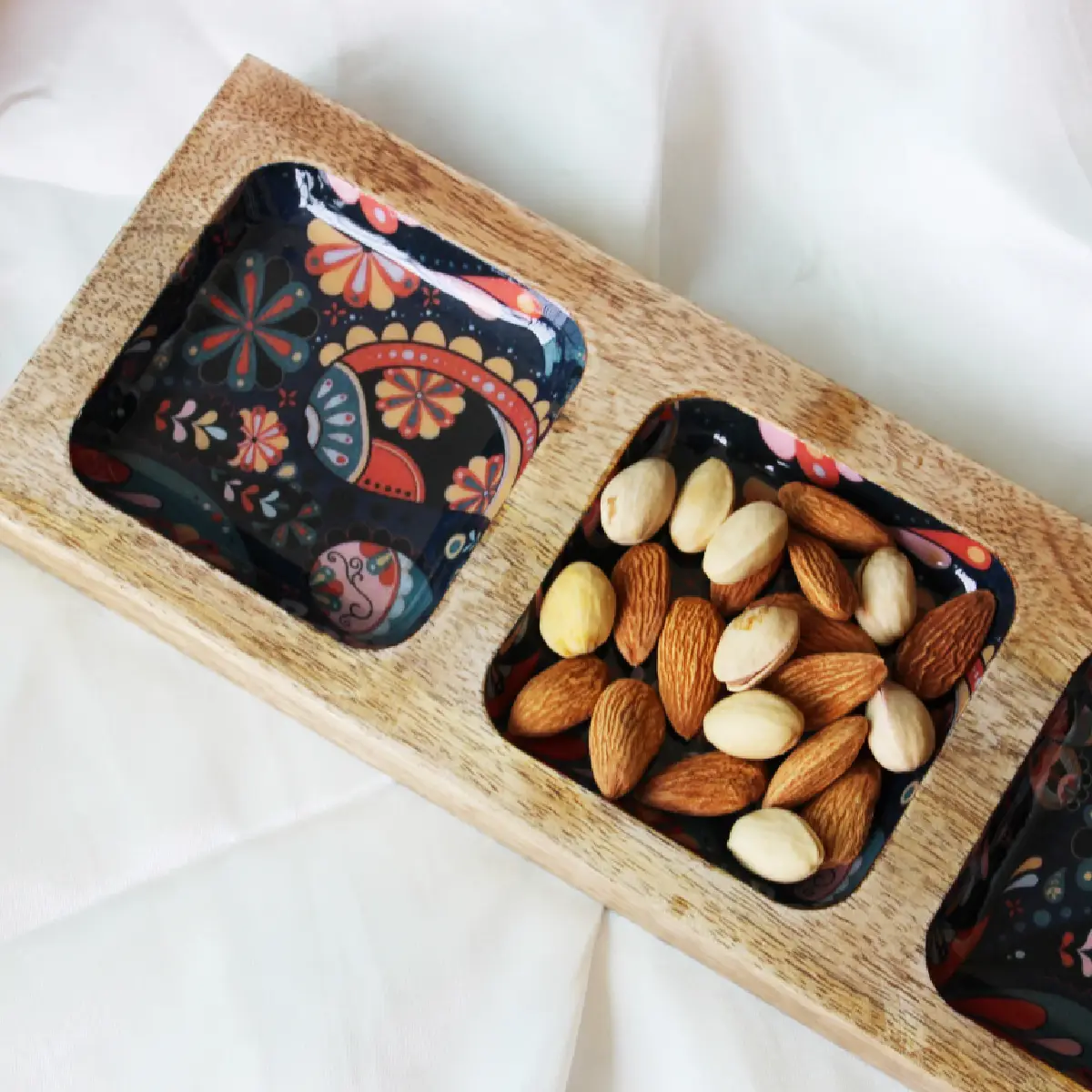 Dewdrop Paisley Petals 3 Compartment Bat Server Tray