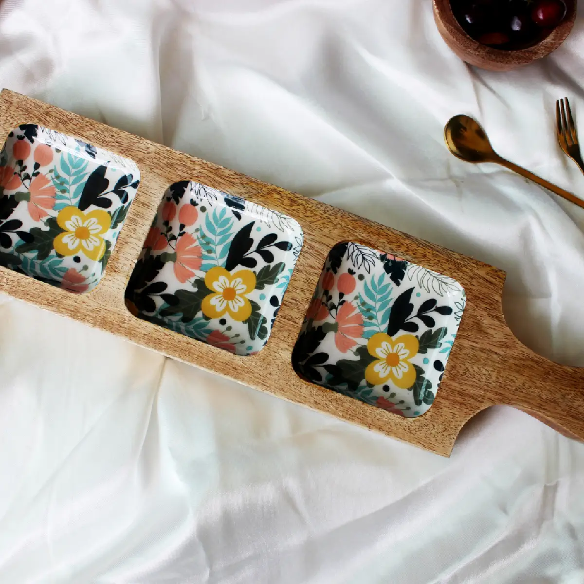 Sunnyside Gardenia Glamour 3 Compartment Bat Server Tray