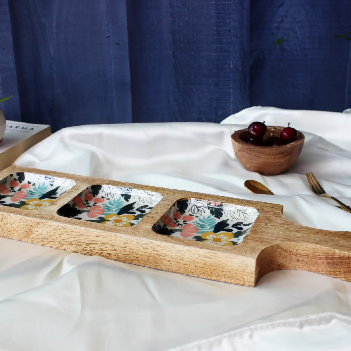 Sunnyside Gardenia Glamour 3 Compartment Bat Server Tray