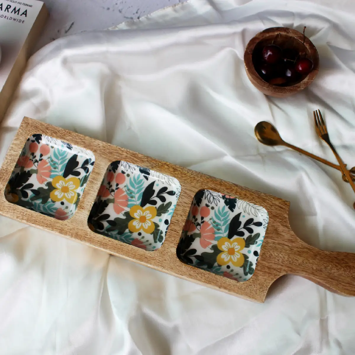 Sunnyside Gardenia Glamour 3 Compartment Bat Server Tray