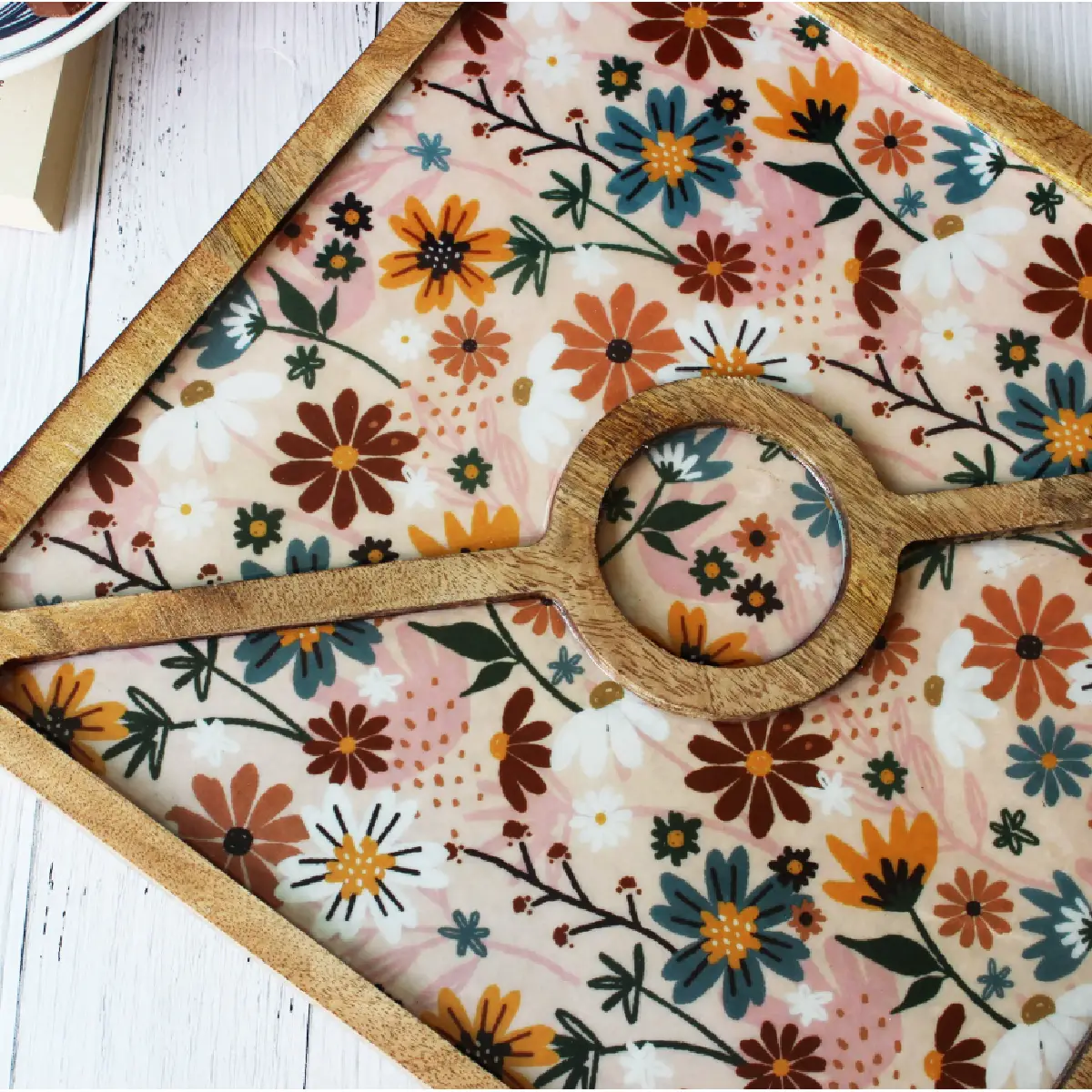 Dreamy Peach Square Feast Platter with Dip Bowl