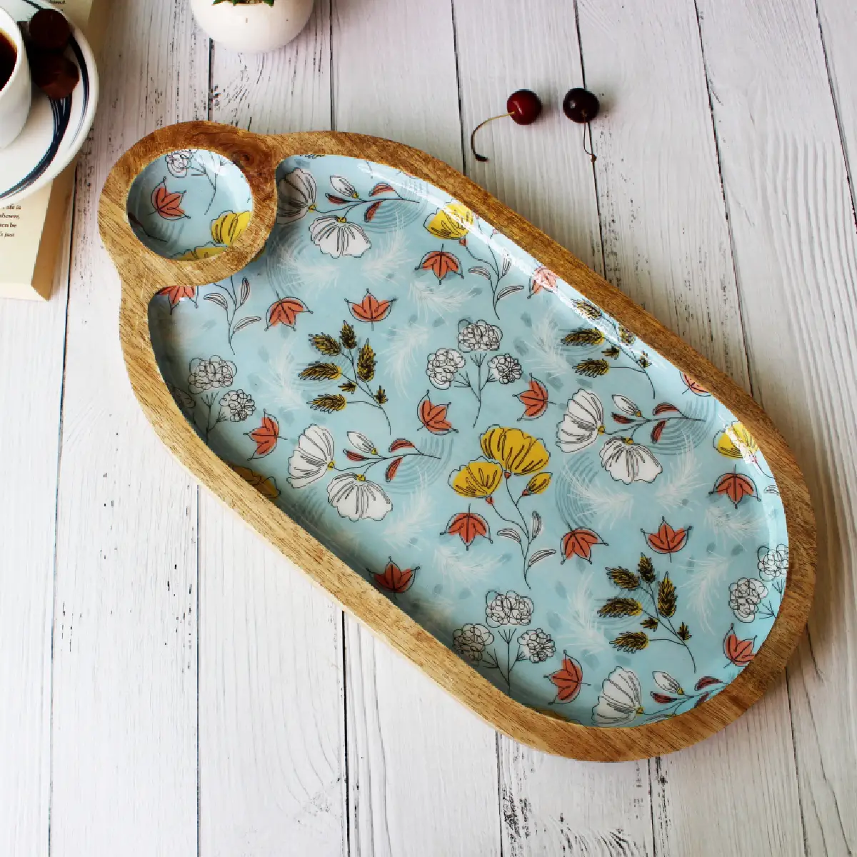 Peaceful Shade Delight Platter with Dip Niche