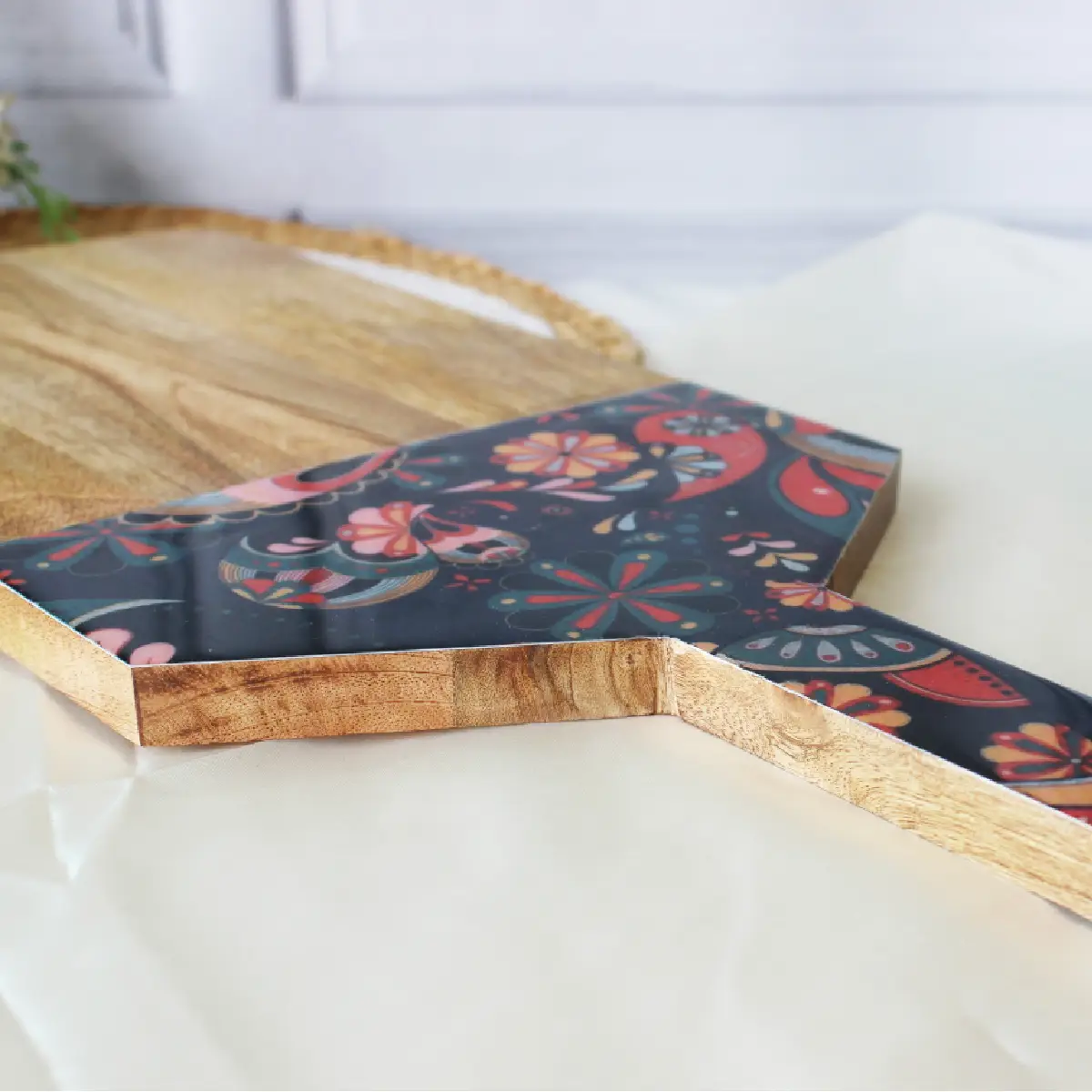 Dewdrop Paisley Petals Bat Wing Platter