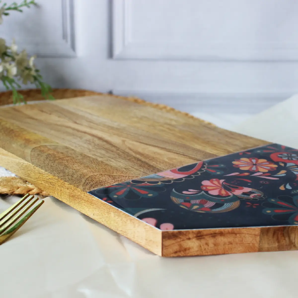 Dewdrop Paisley Petals Bat Wing Platter