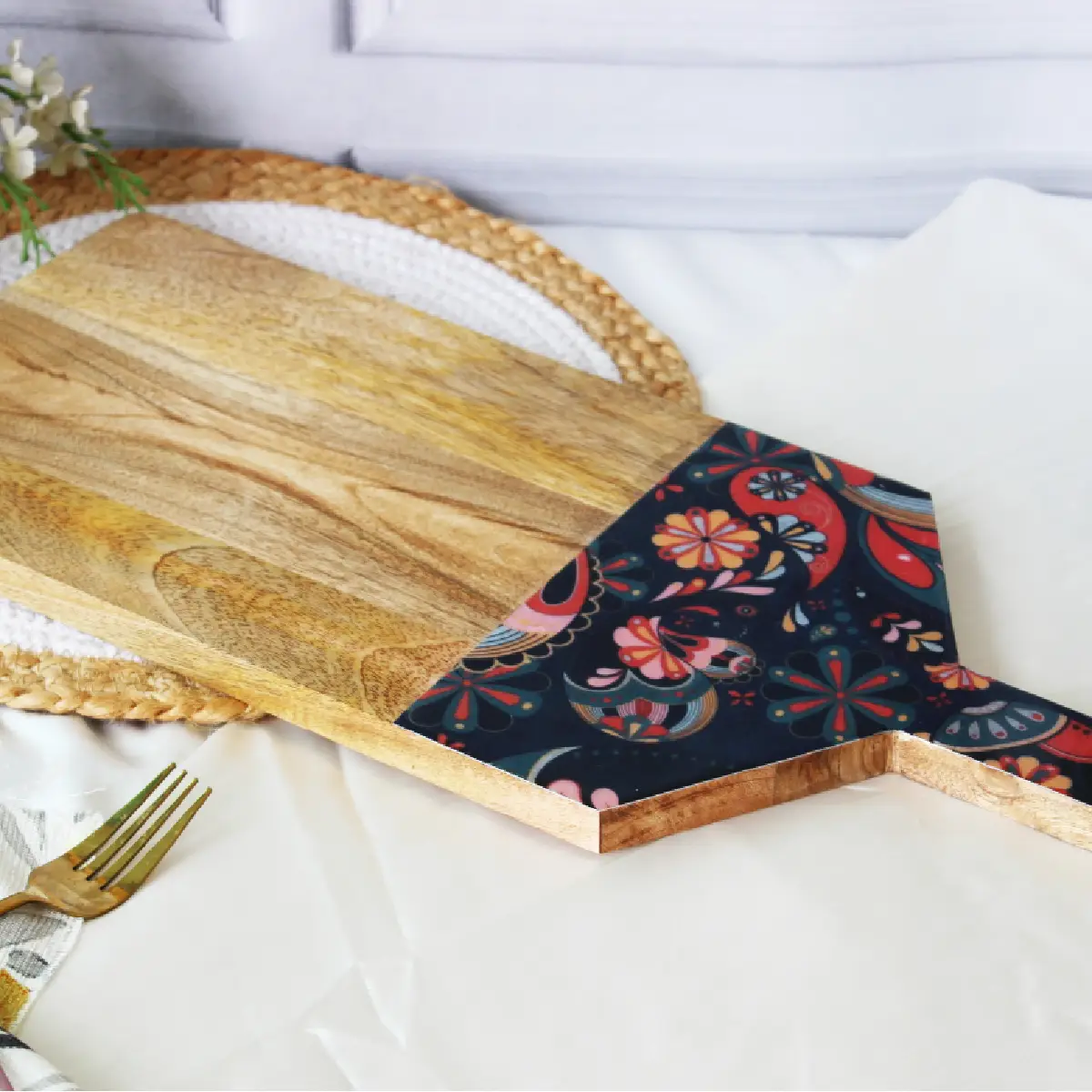 Dewdrop Paisley Petals Bat Wing Platter