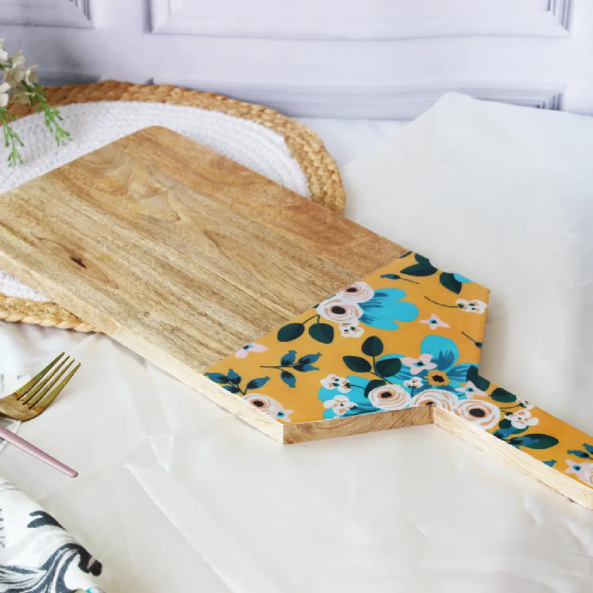 Brightside Blooms Bat Wing Platter