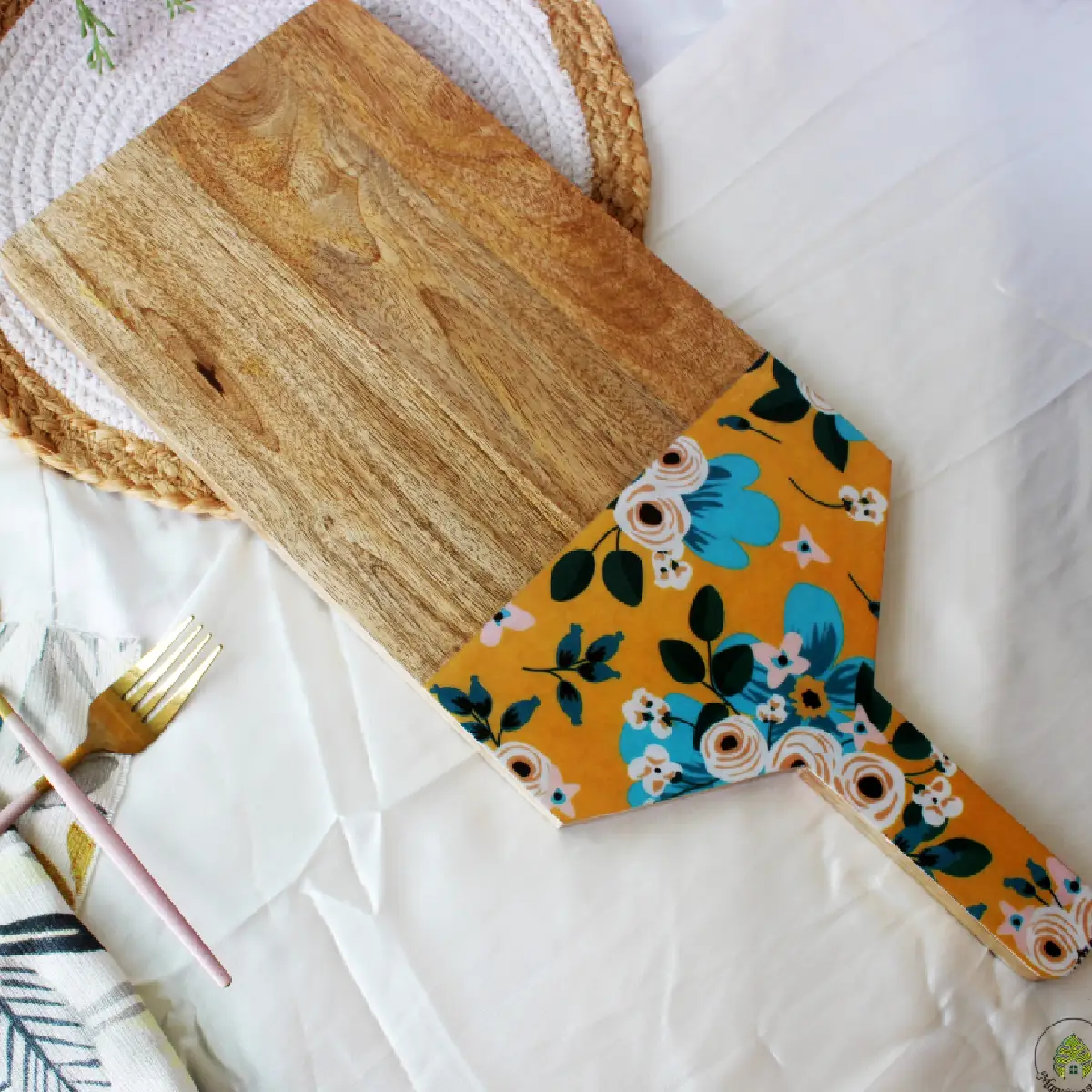 Brightside Blooms Bat Wing Platter