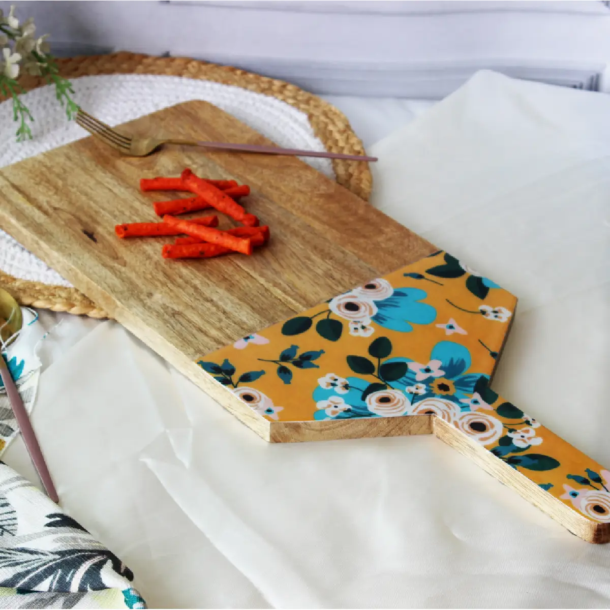 Brightside Blooms Bat Wing Platter