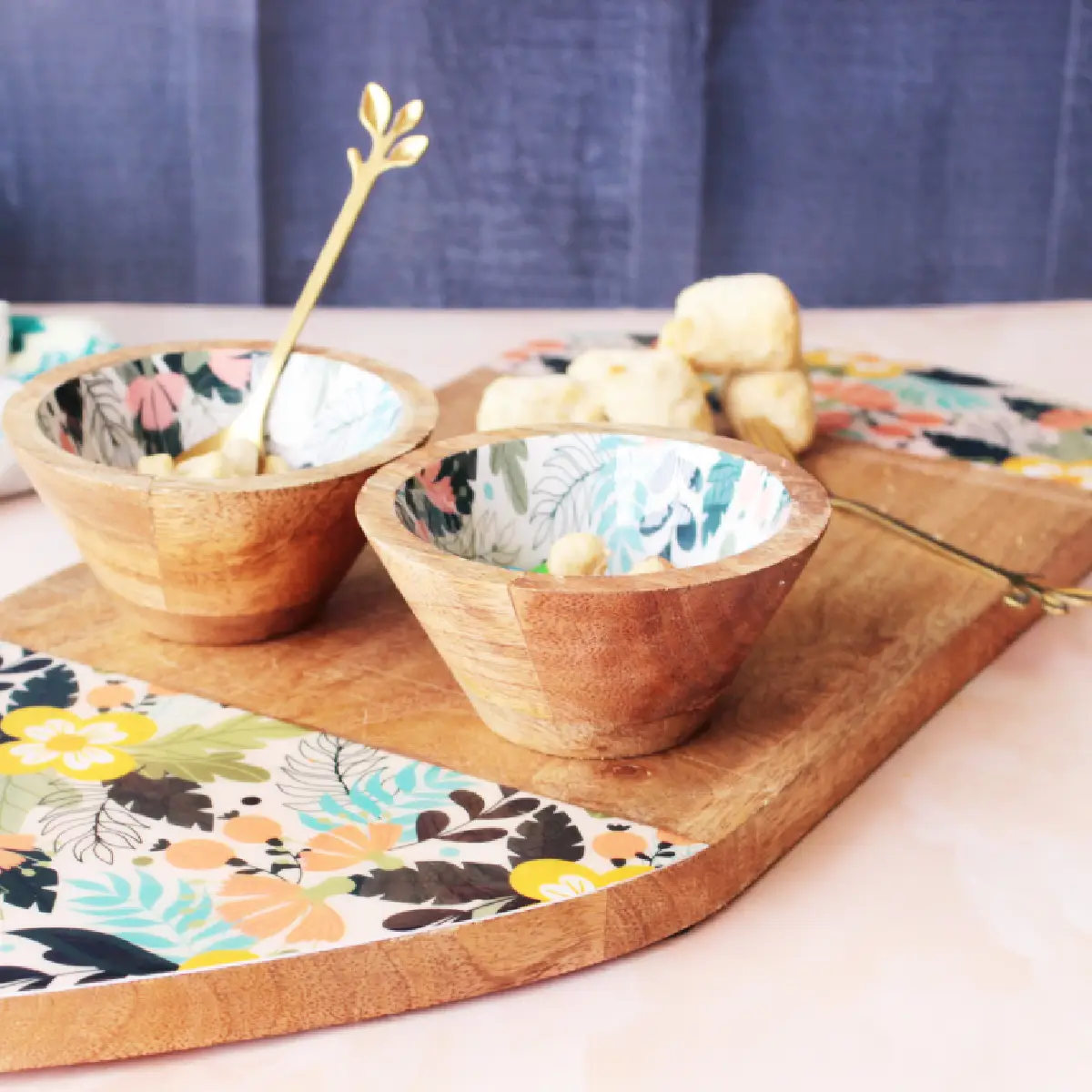 Sunnyside Gardenia Glamour Coastal Cruise Platter with Serving Bowl