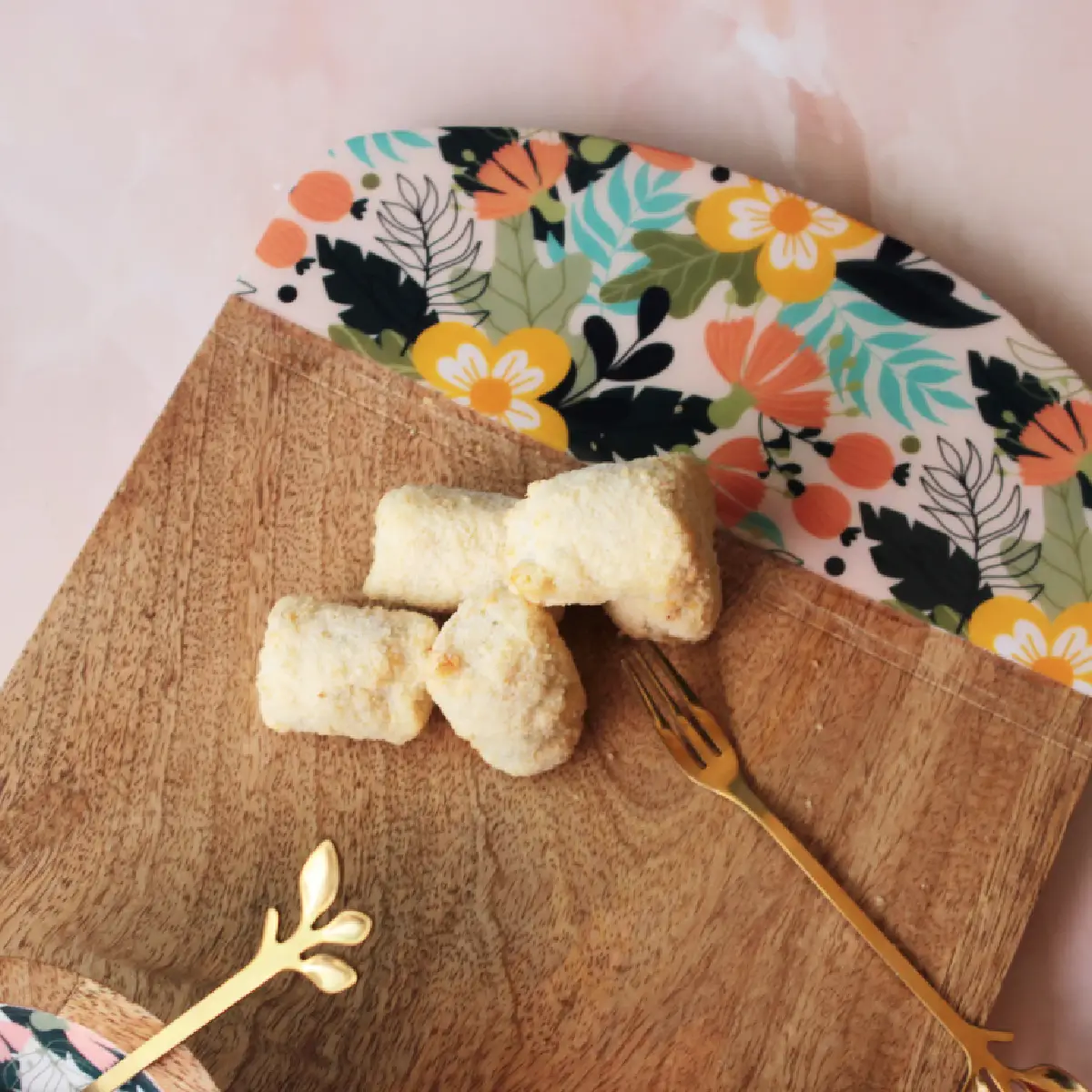 Sunnyside Gardenia Glamour Coastal Cruise Platter with Serving Bowl