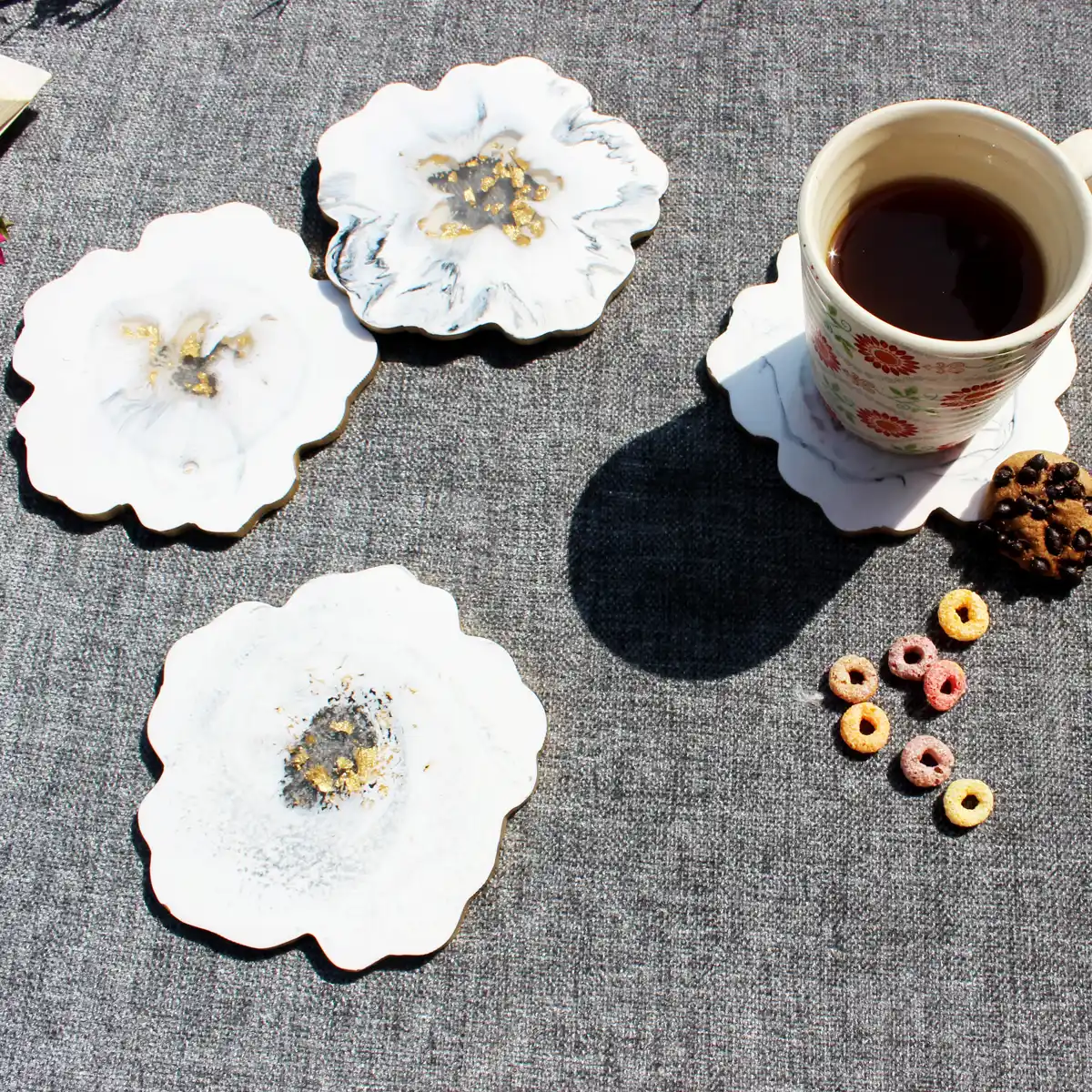 Smokey Pearl White & Gold Flower Shaped Coasters (Set 4)