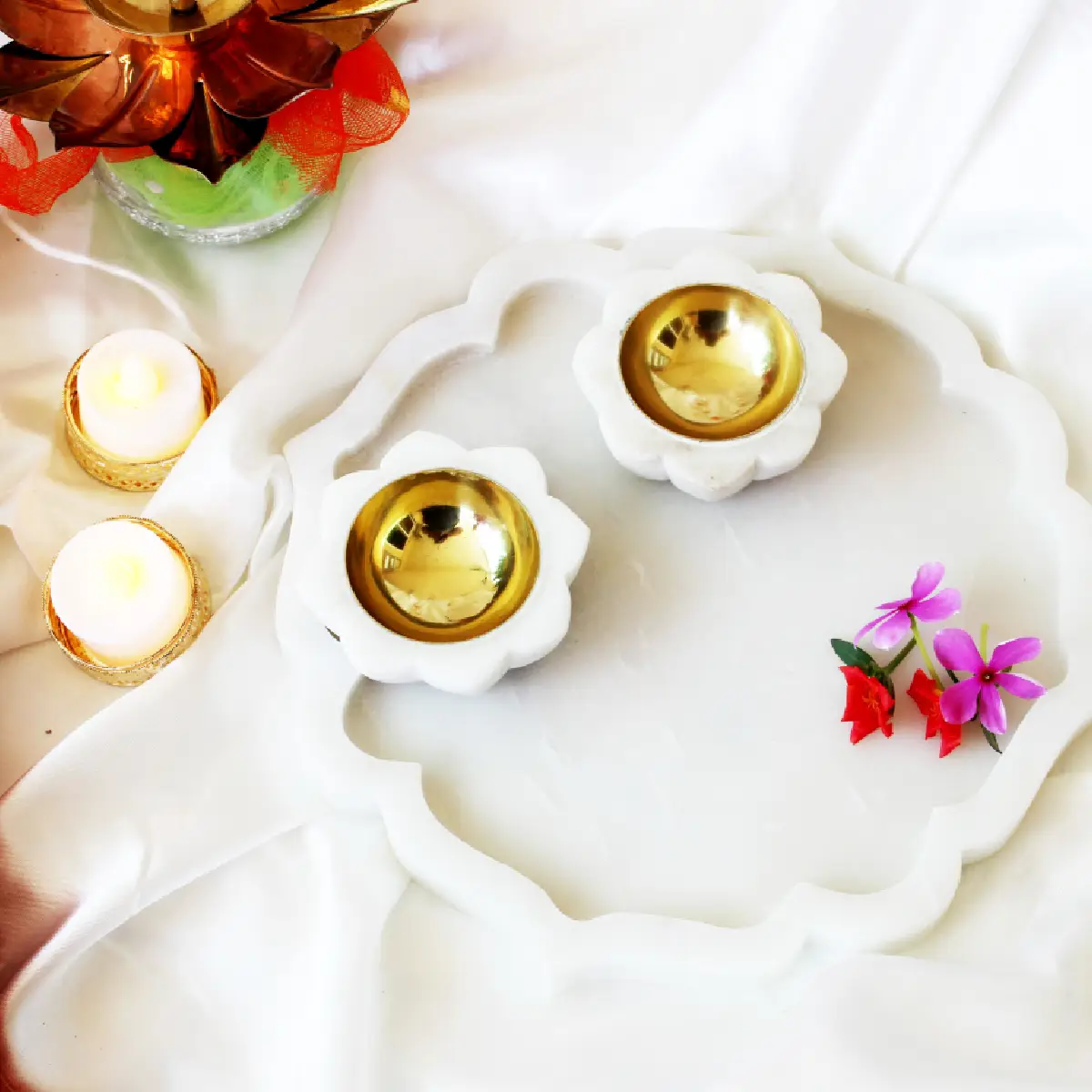 White Marble Platter with Dia & Brass Inlay