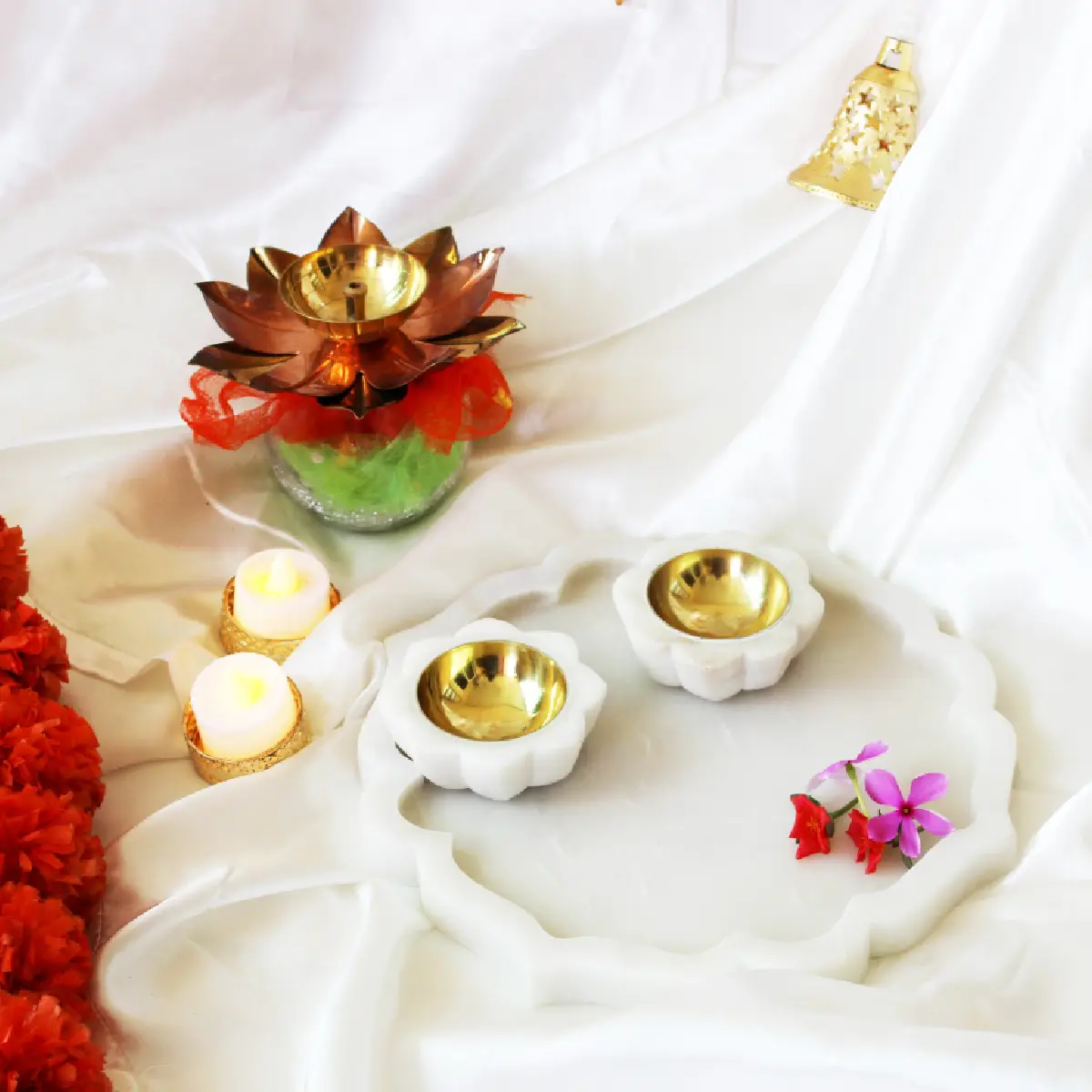 White Marble Platter with Dia & Brass Inlay