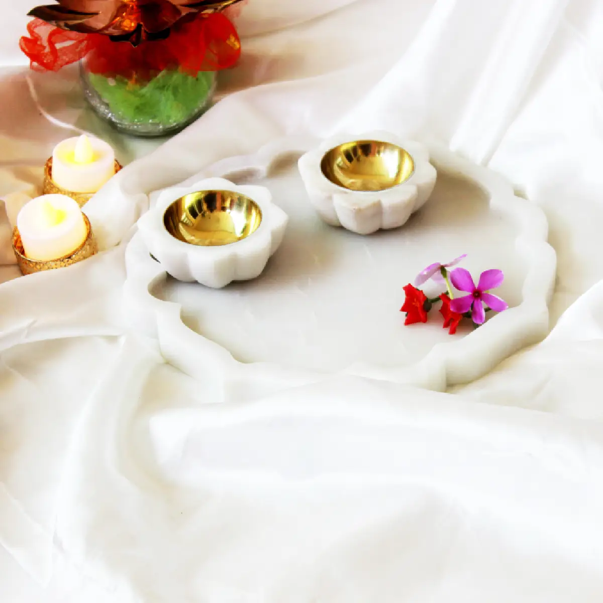 White Marble Platter with Dia & Brass Inlay