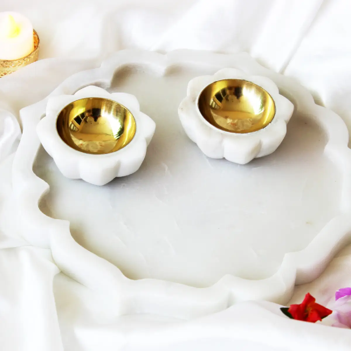 White Marble Platter with Dia & Brass Inlay