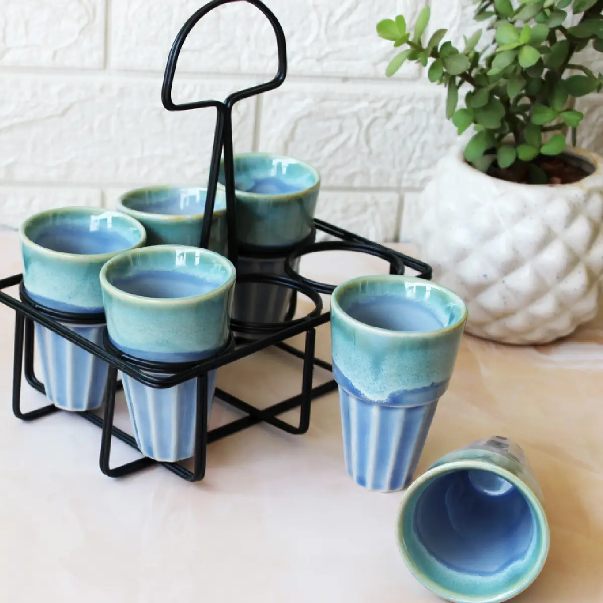 Neelaambar Pyala with Stand