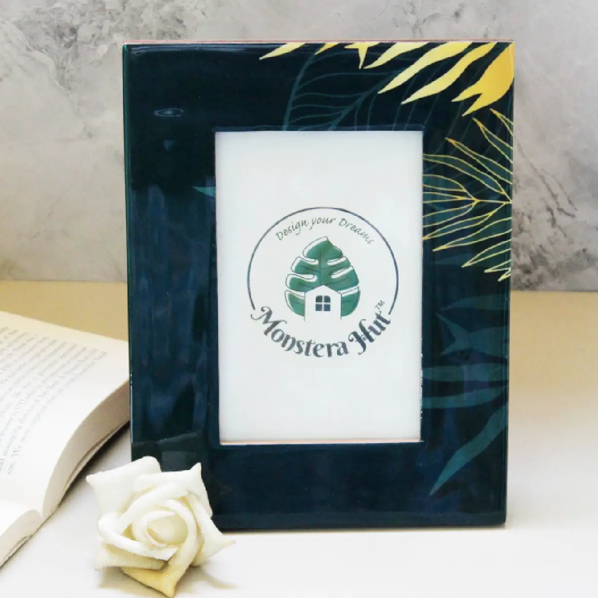 Leafy Gleam Photo Frame
