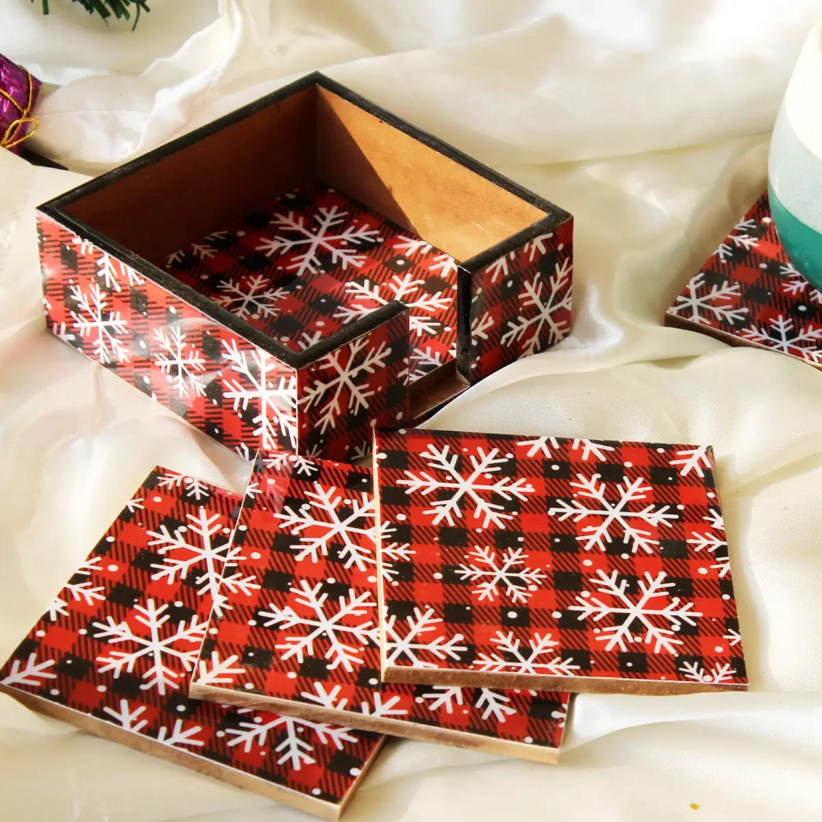 Snowflake Fantasy Wood Coasters Set with Holder