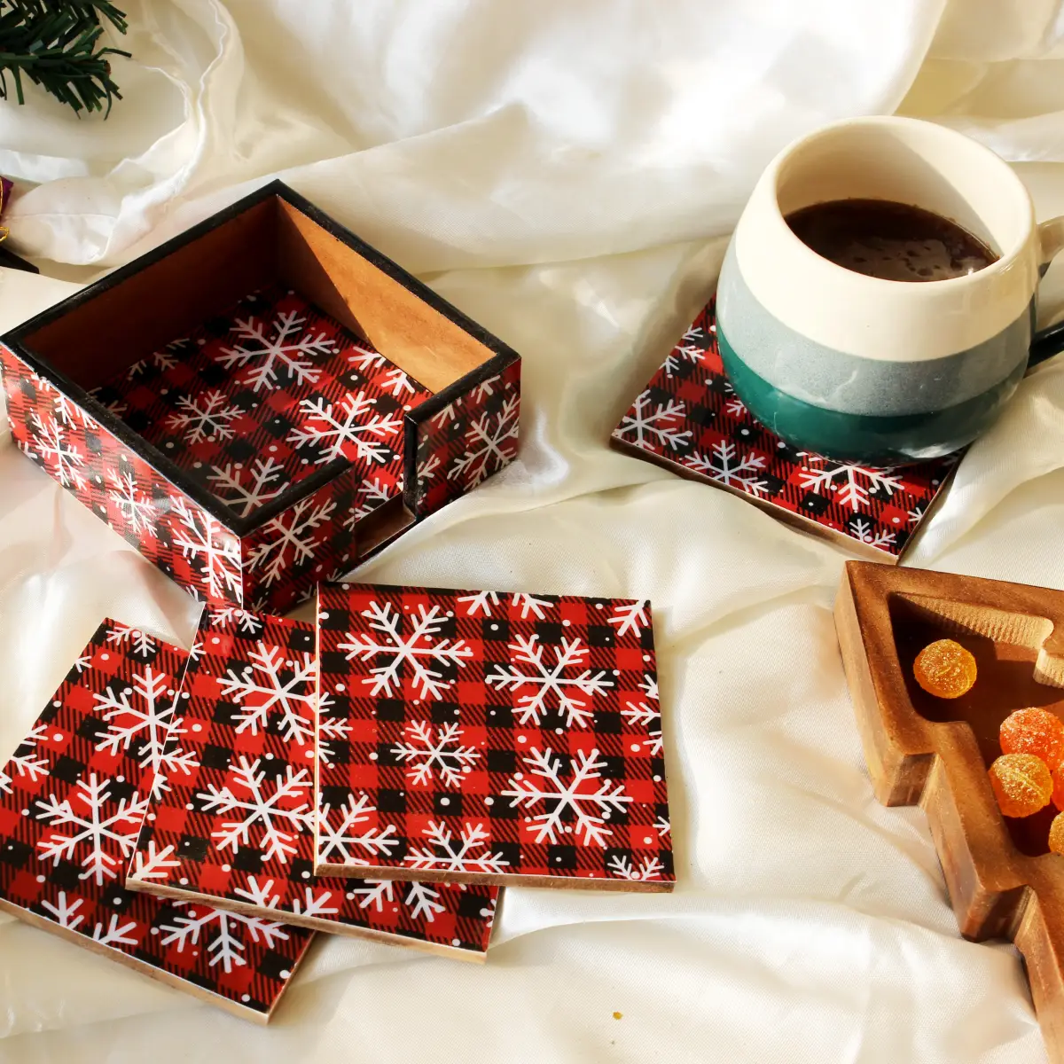 Snowflake Fantasy Wood Coasters Set with Holder