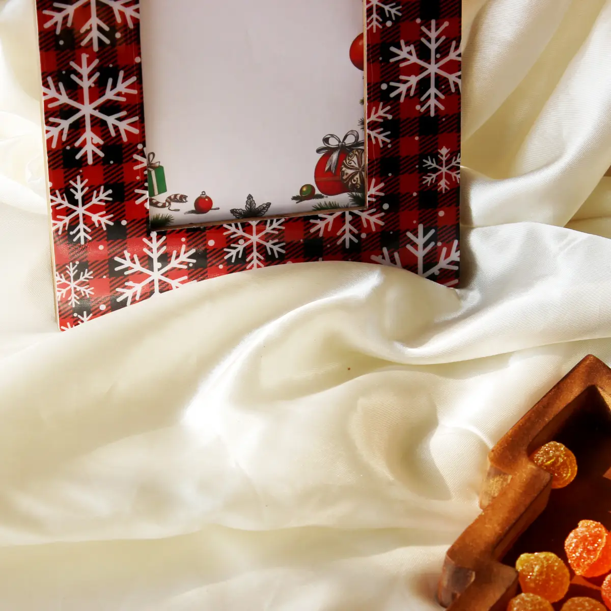 Snowflake Fantasy Wood Photoframe