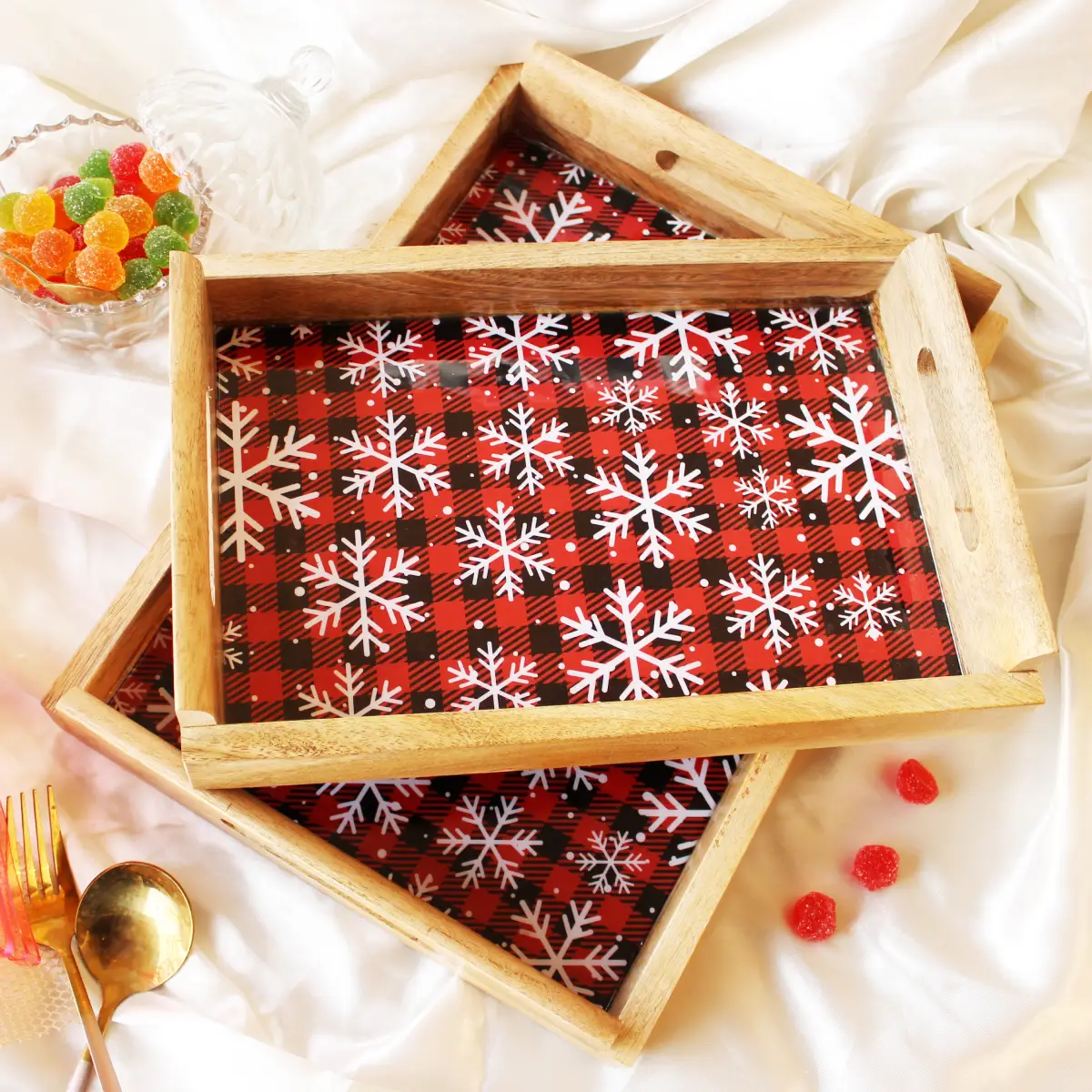 Snowflake Fantasy MangoWood Serving Tray