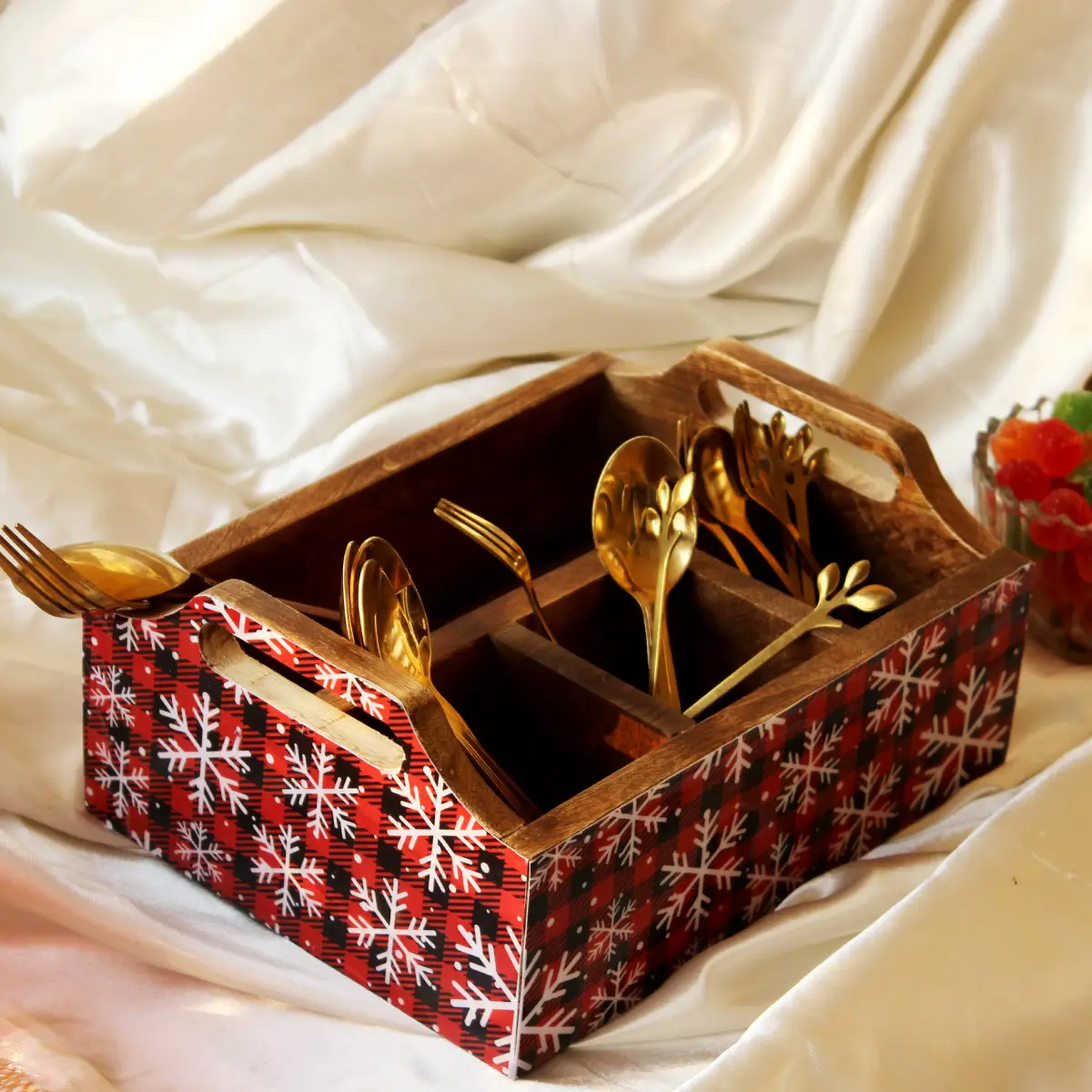 Snowflake Fantasy MangoWood Cutlery Holder