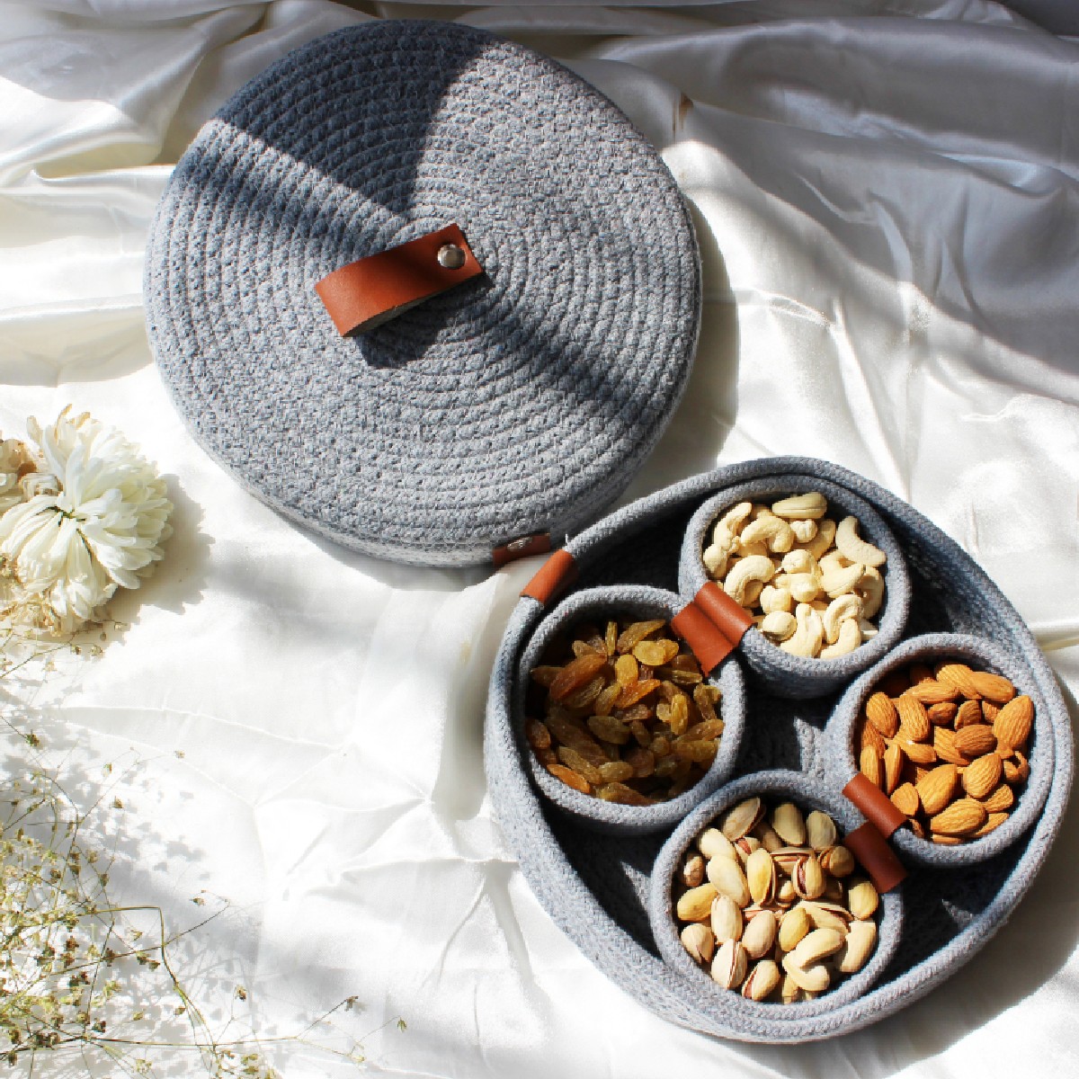 Smoky Grey Rope Crafted Serving Set with 4 Bowls (Size- 23*23*6 cm , Weight - 450 gm)