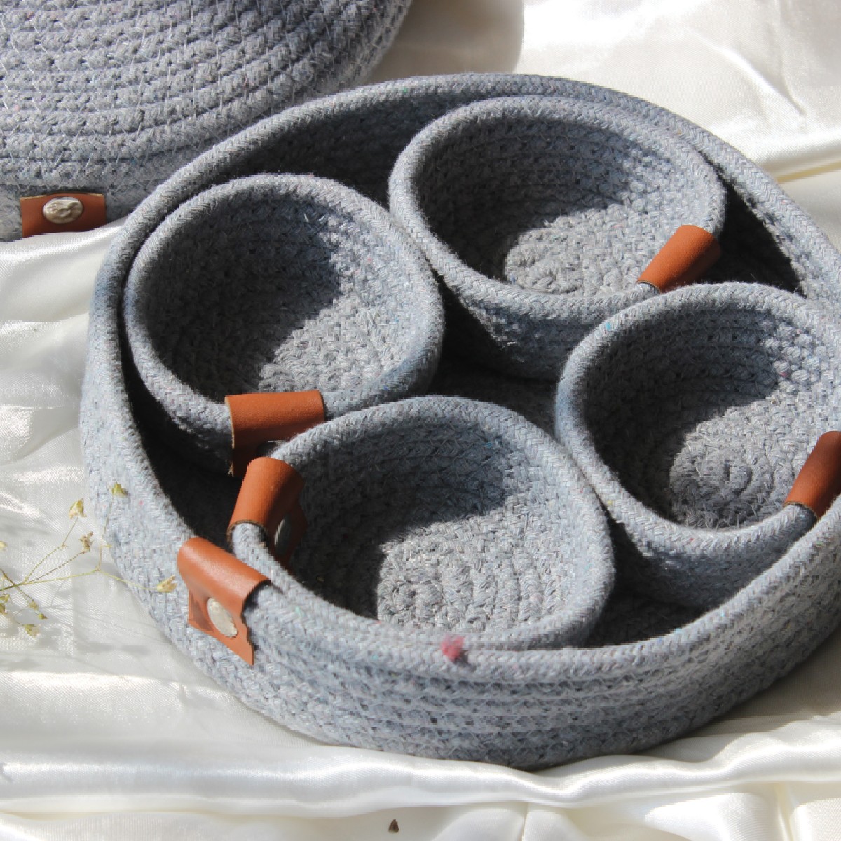 Smoky Grey Rope Crafted Serving Set with 4 Bowls (Size- 23*23*6 cm , Weight - 450 gm)