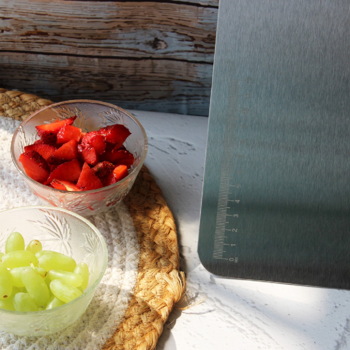 Stainless Steel Chopping Board with Grip Handle (12*14 Inches x 1MM (Height) )