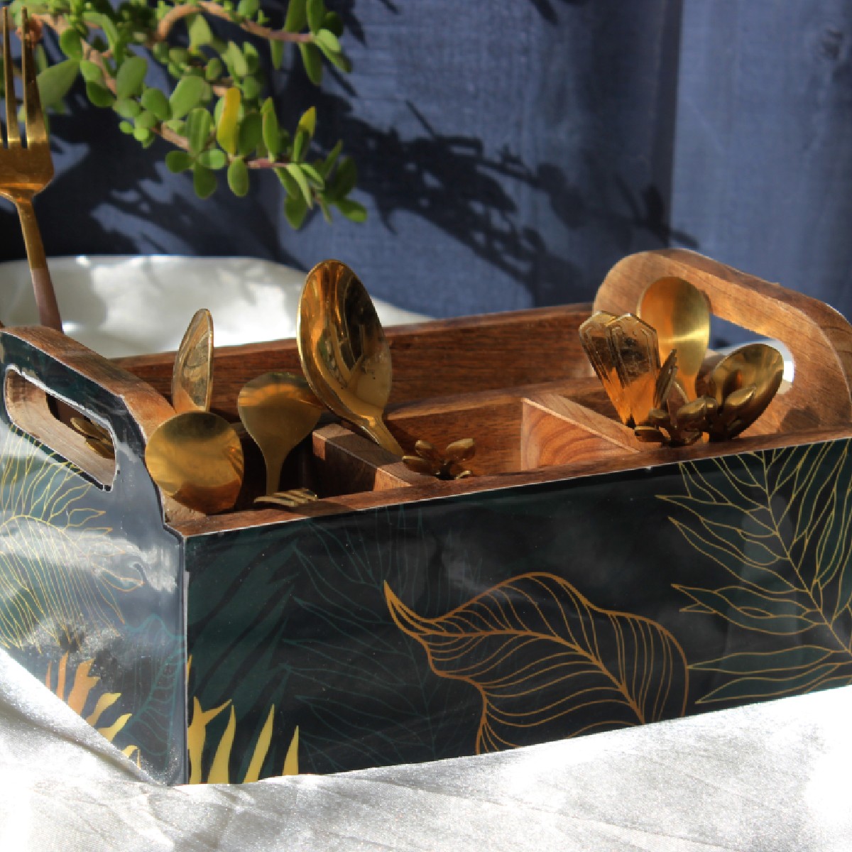 Leafy Gleam Mangowood Cutlery Caddy