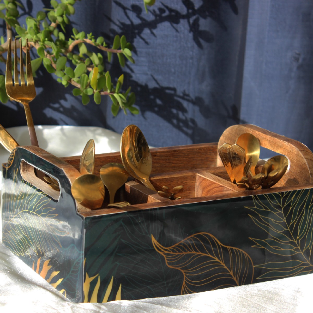 Leafy Gleam Mangowood Cutlery Caddy